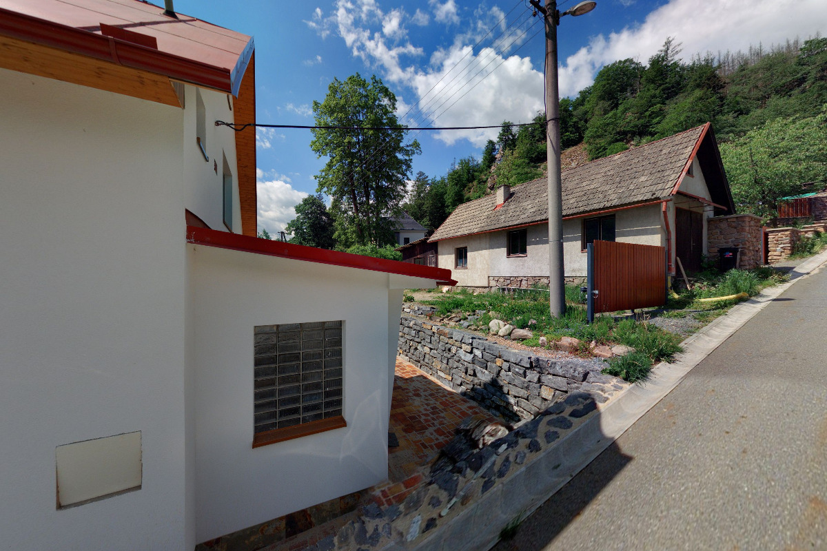 Hrdá Ves - Dům U Slunce