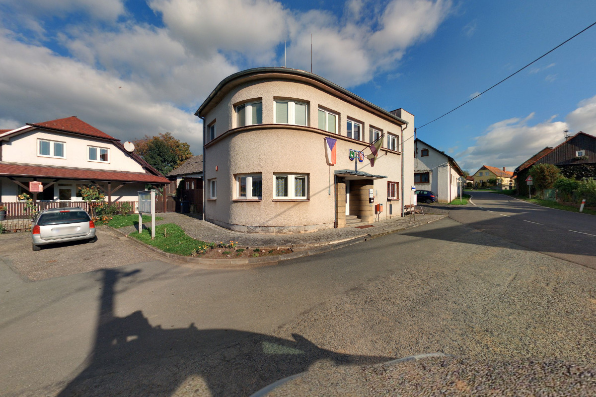 Šestajovice - obecní úřad