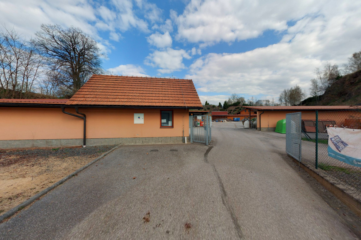 Městys Pecka - sběrný dvůr foto 2