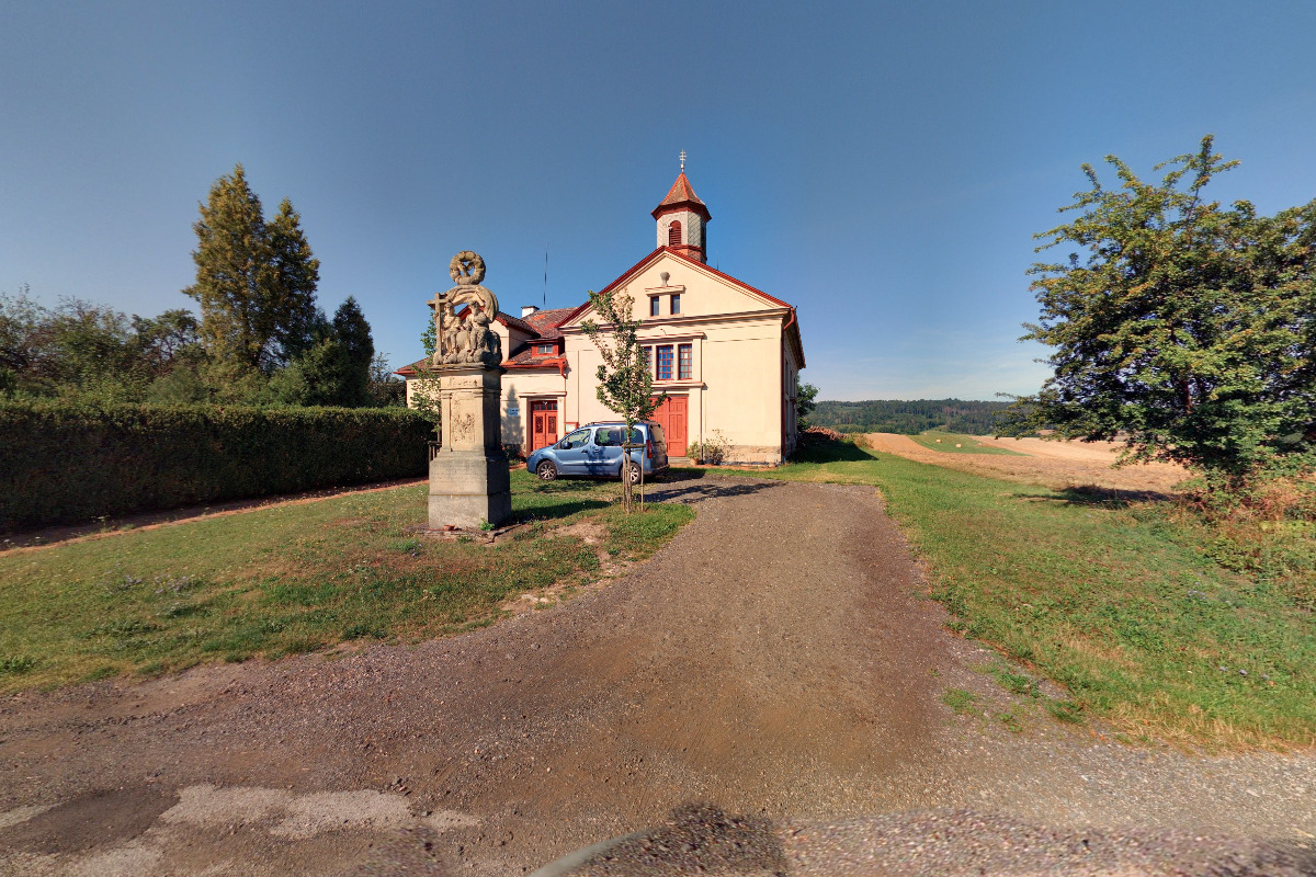 Církev československá husitská ve Velkém Vřešťově a Hořicích (bývalá synagoga)