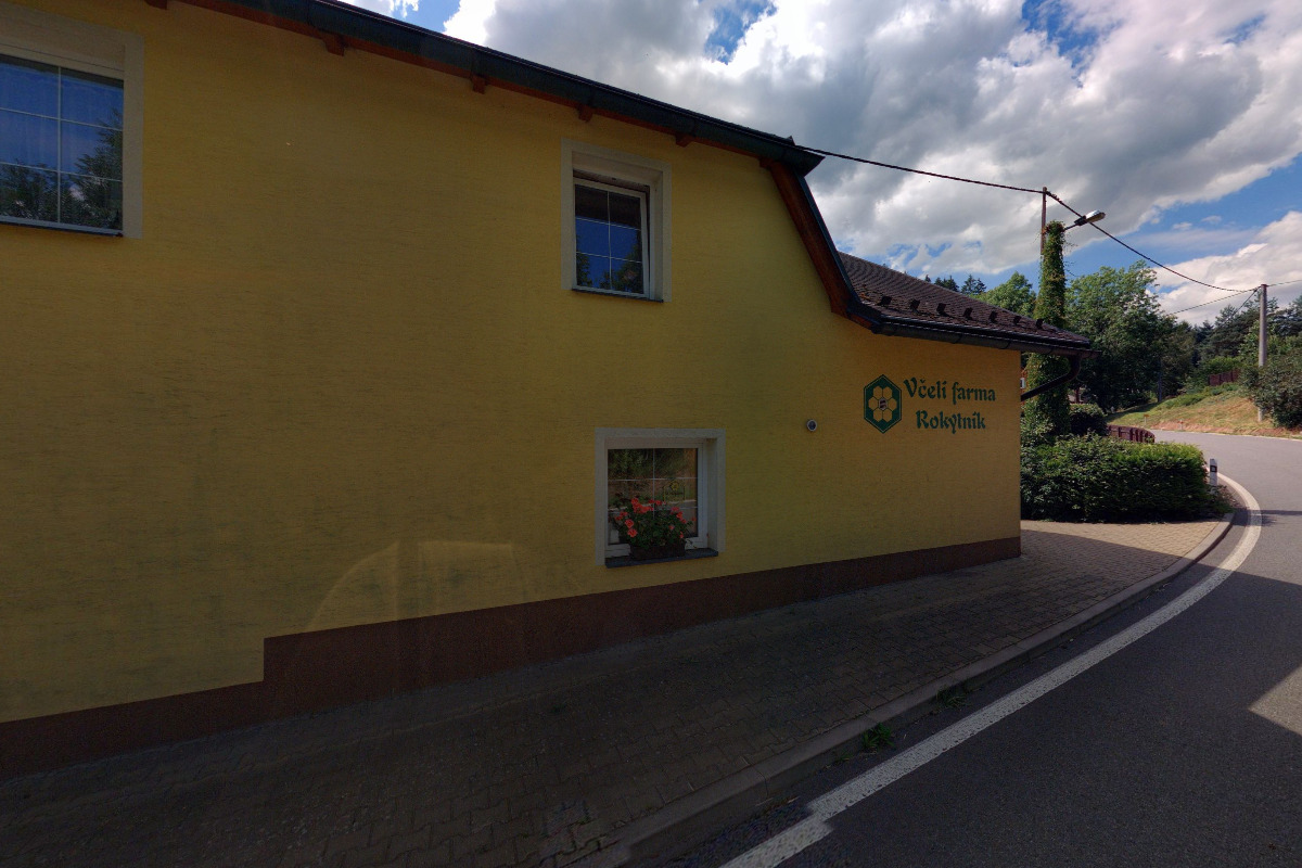 Včelí farma - Simona Adamcová foto 3