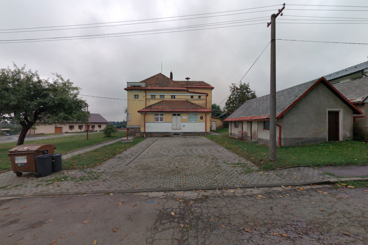 Budeč - obecní úřad foto 4