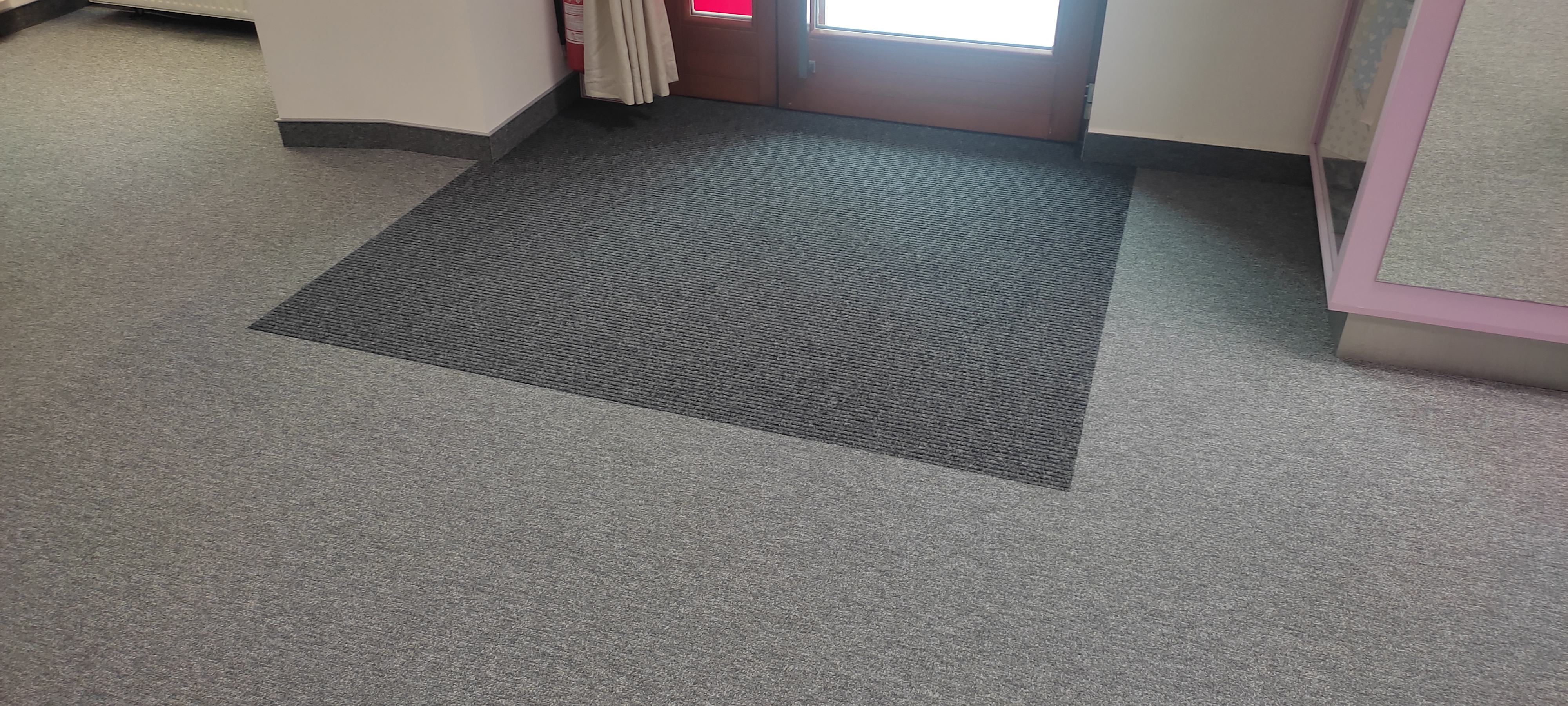 Milan Vala - podlahy a dveře foto 4