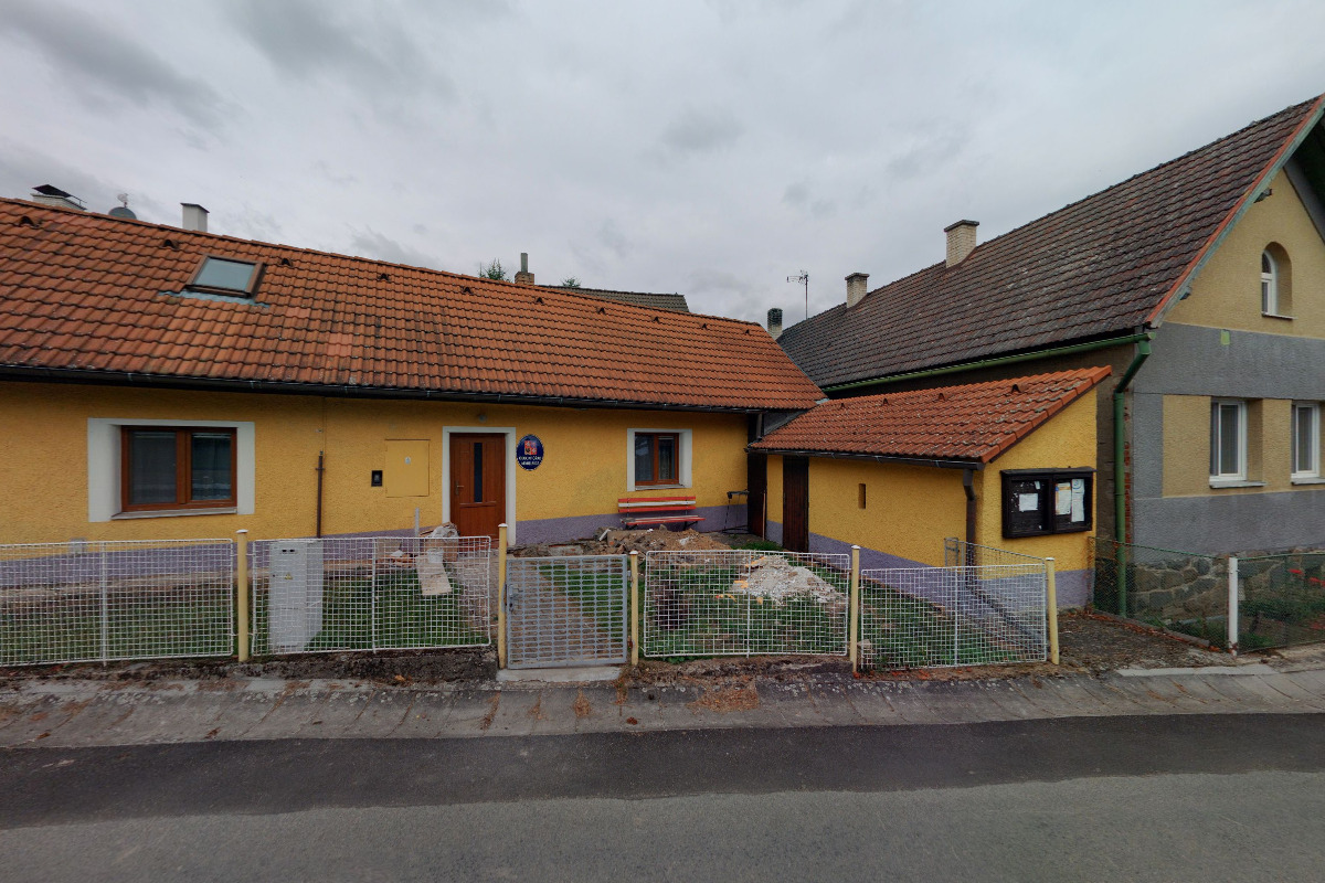 Mohelnice - obecní úřad foto 2