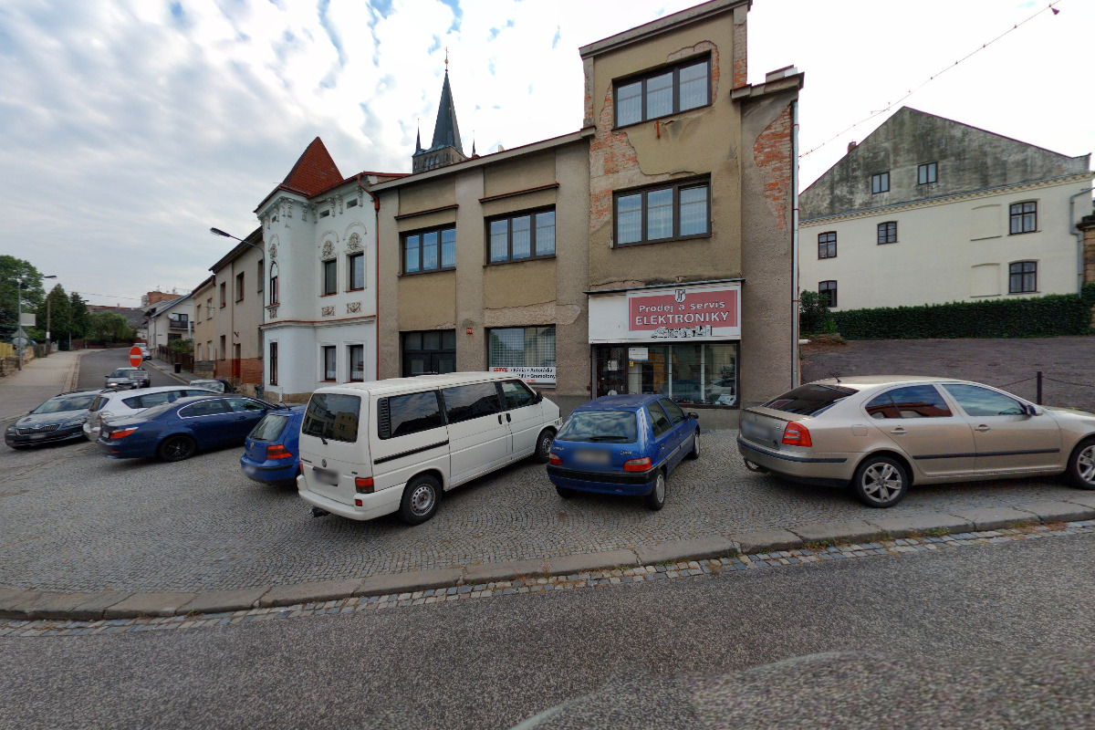 Autorádia - opravy elektroniky - Petr Jiroušek foto 2