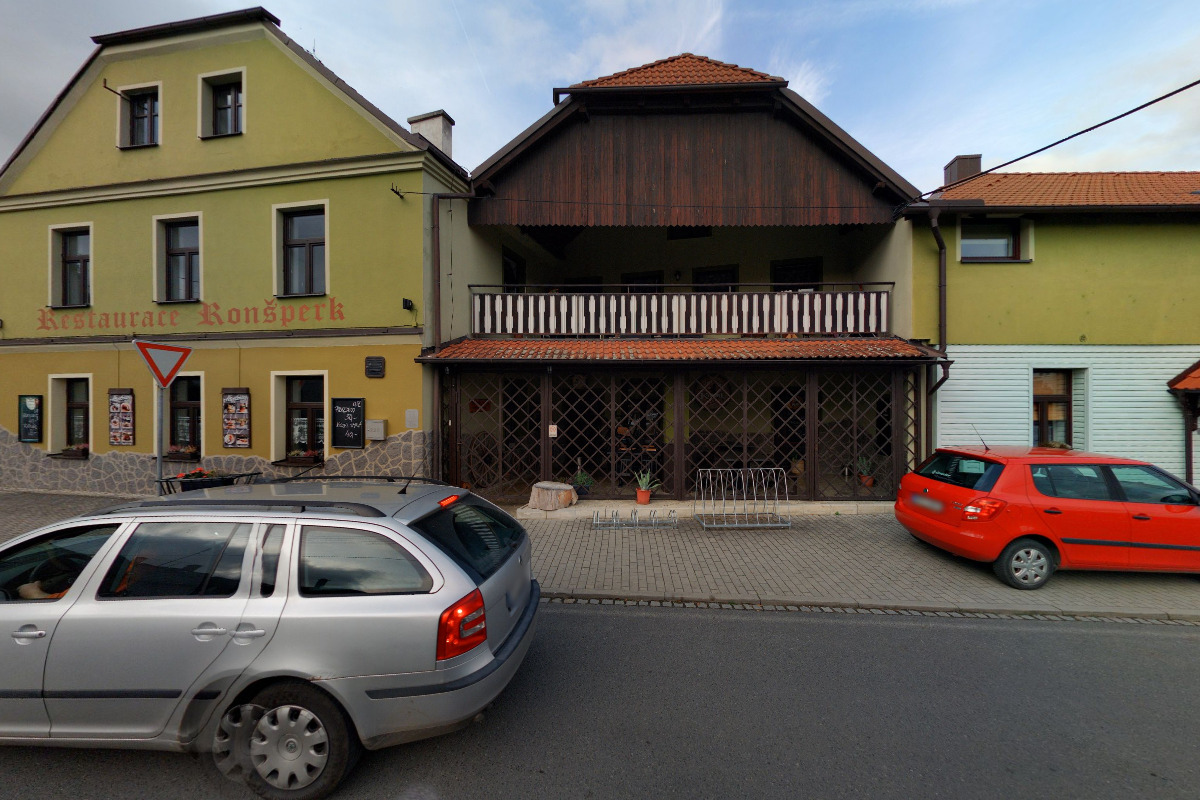 Opravna počítačů - Tomáš Hrda