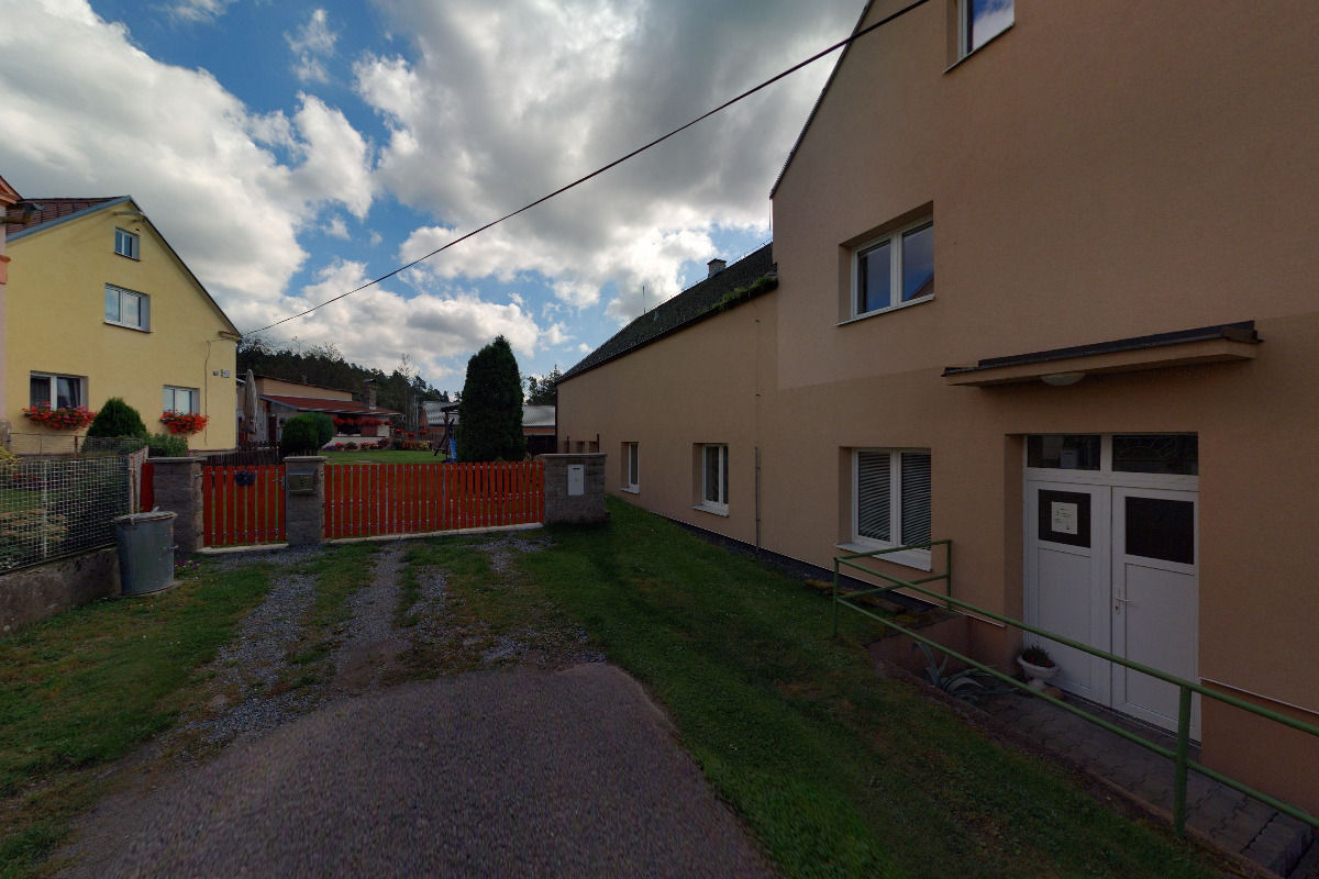 Ostrov u Bezdružic - obecní úřad