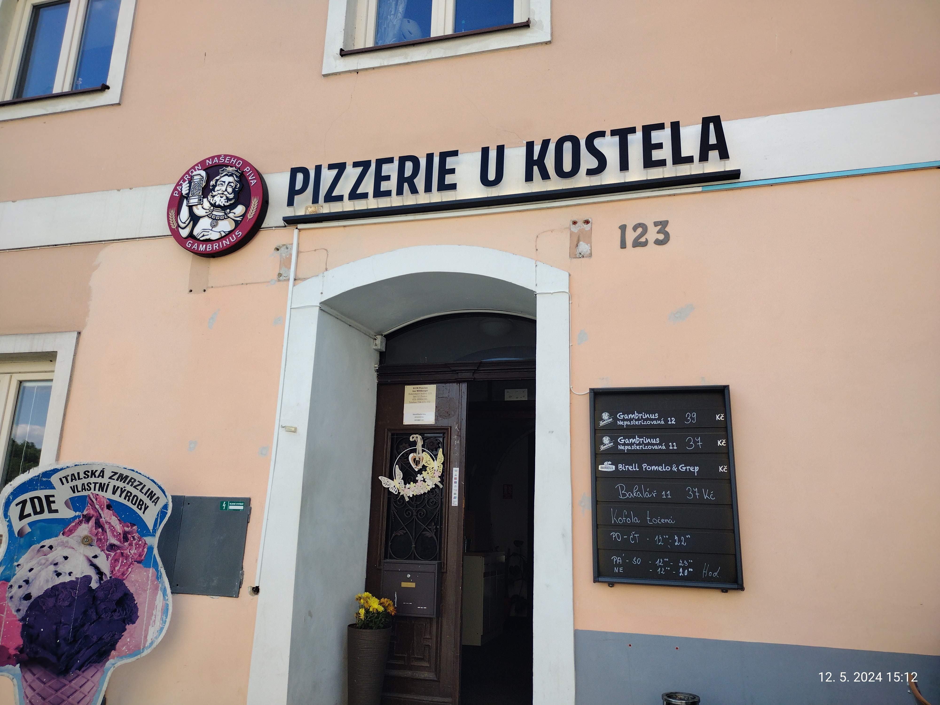 Pizza & Burger u kostela foto 3
