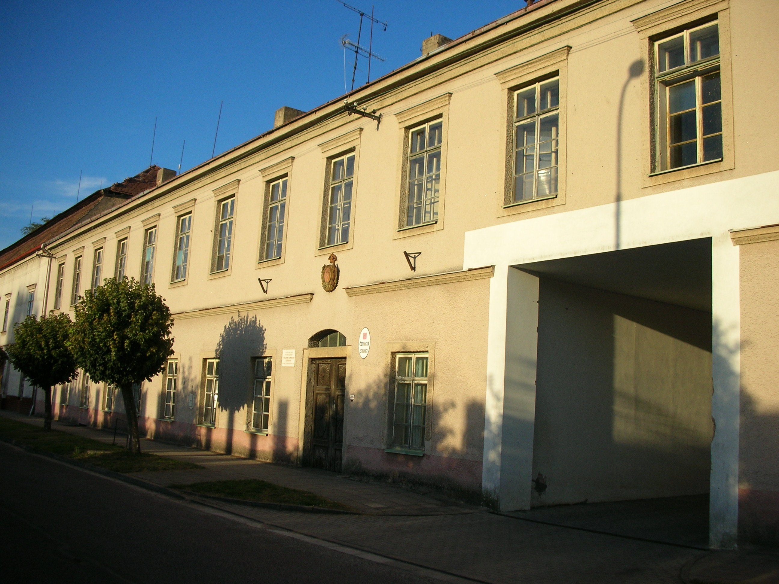 Četnická stanice Chlumec nad Cidlinou foto 2