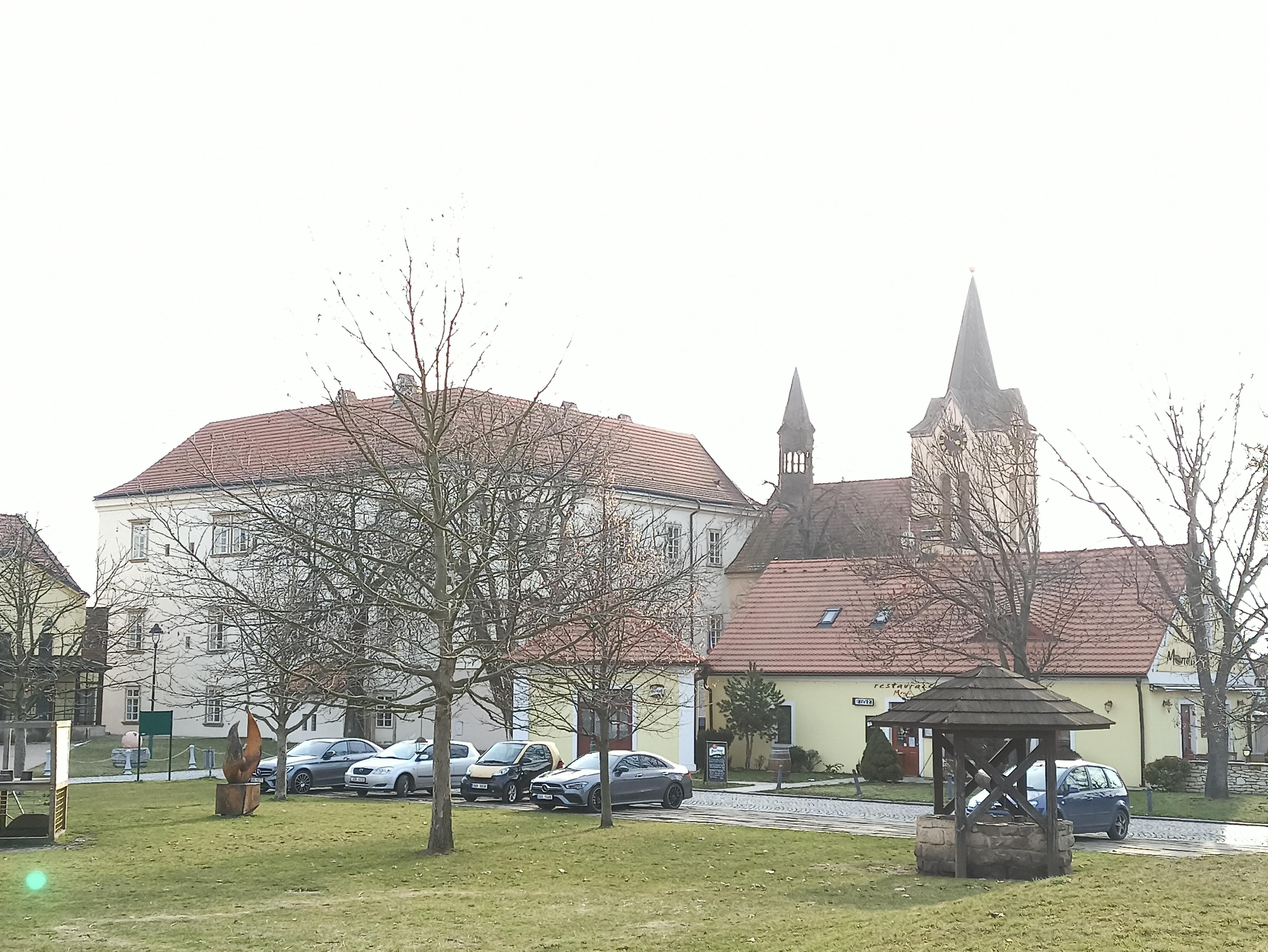 Chvalský zámek foto 5