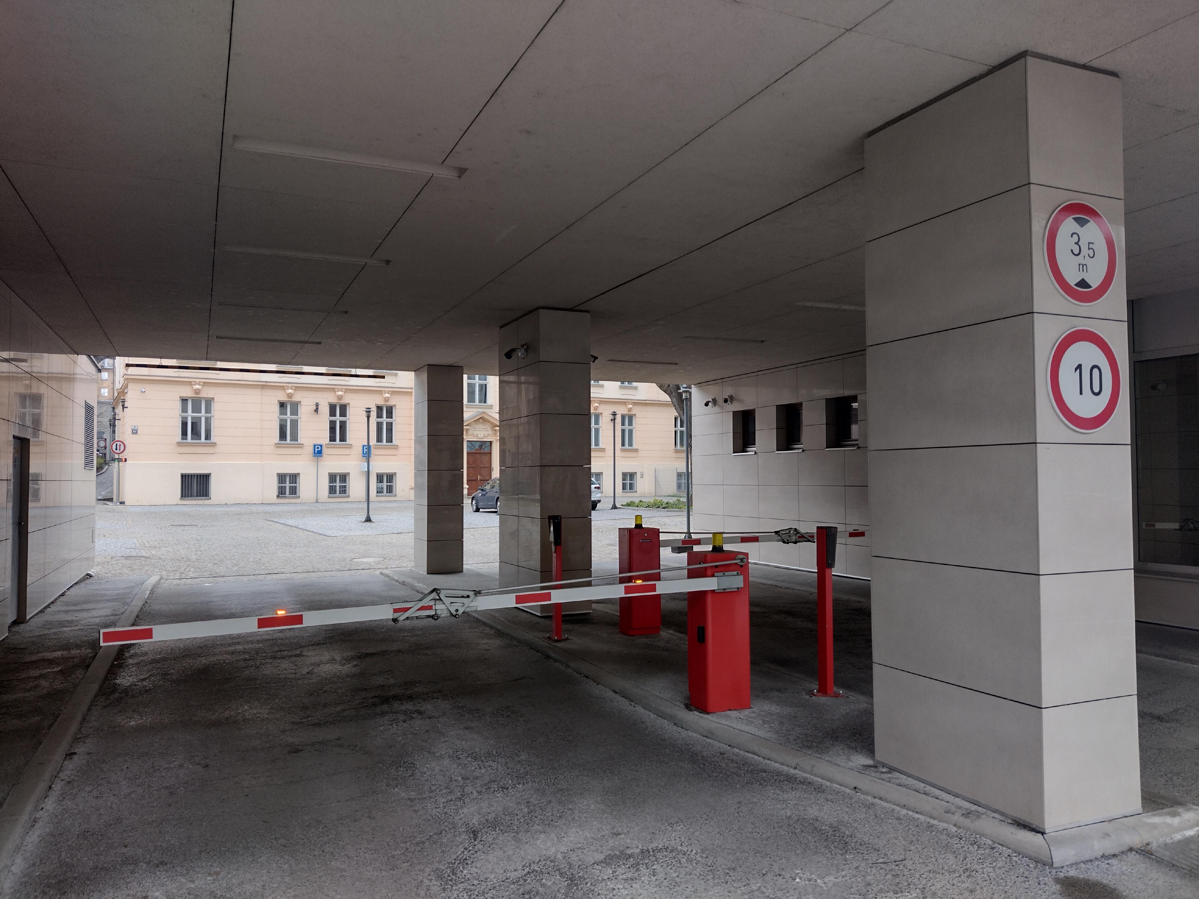 Úřad pro ochranu hospodářské soutěže foto 2