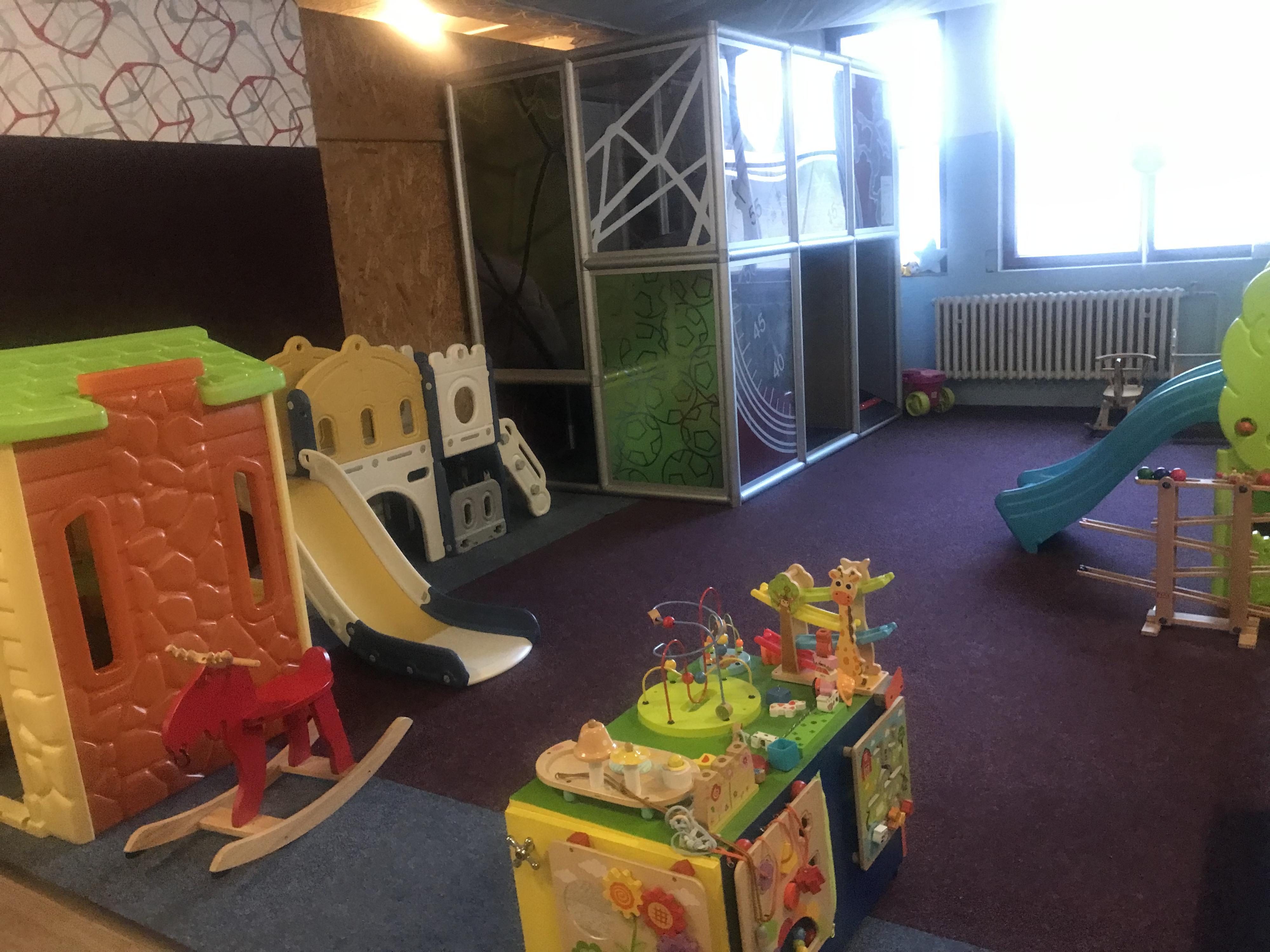 Kavárna a cukrárna U Přátel foto 3