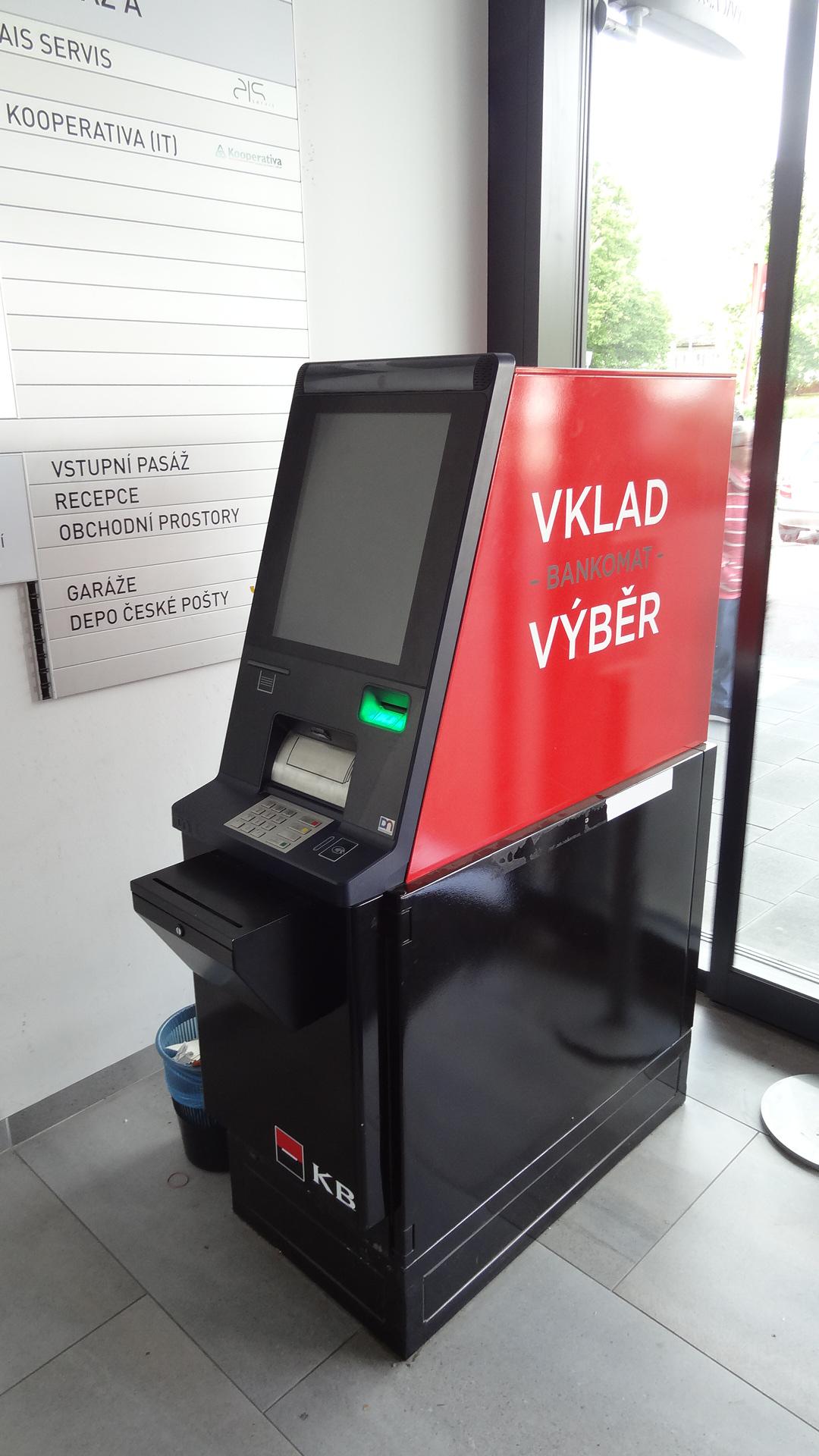 Bankomat Komerční banky foto 3