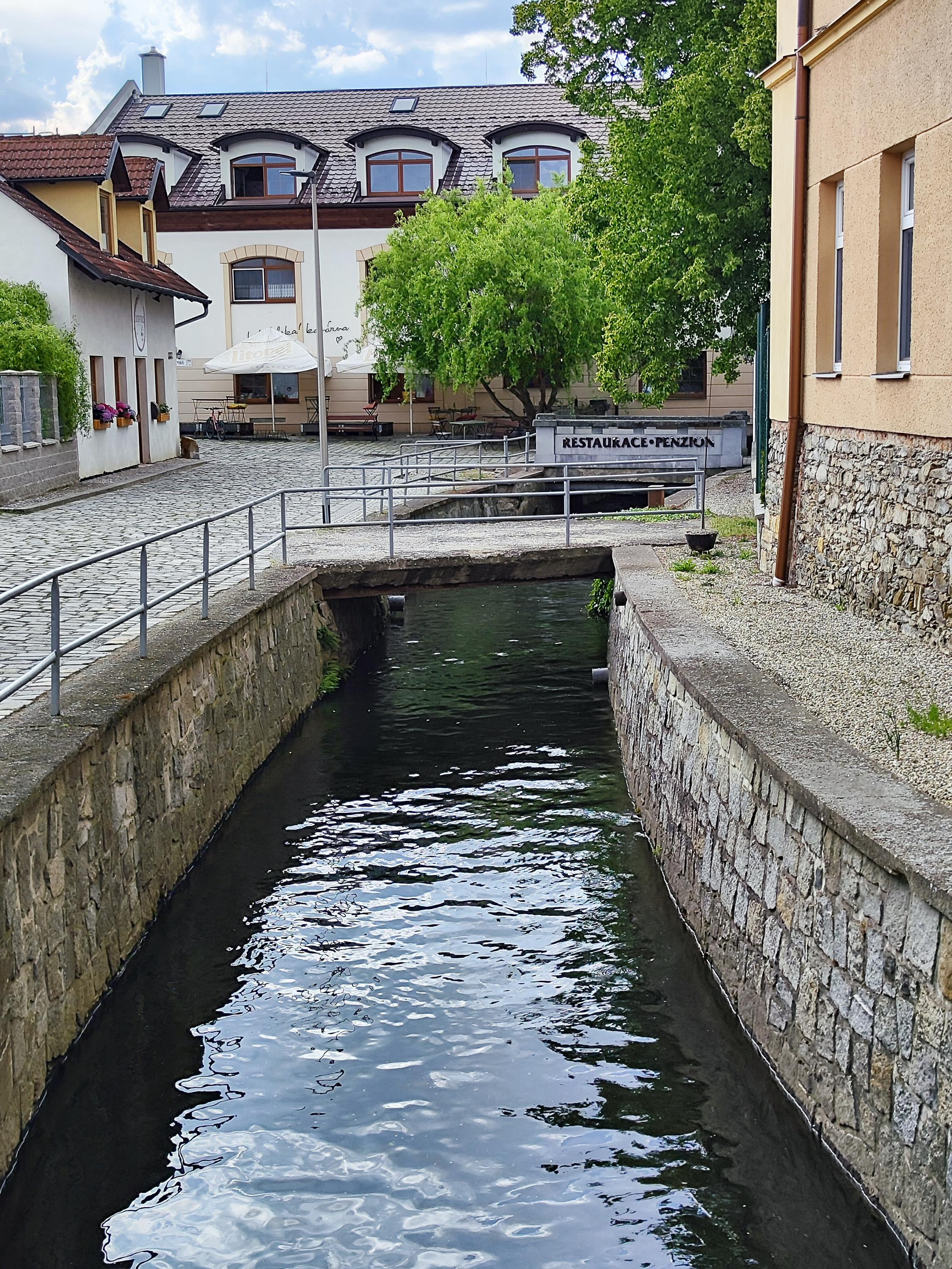 Kavárna KAVKA foto 3