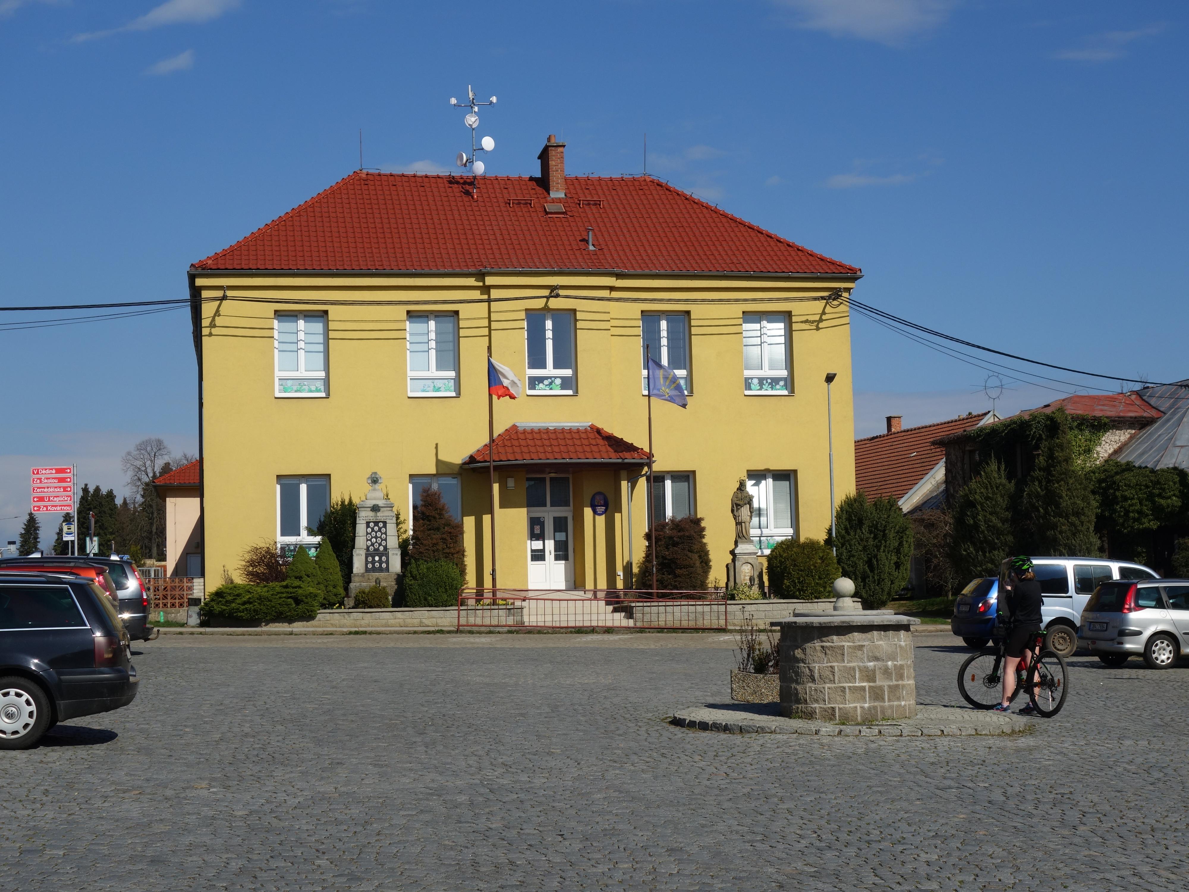 Základní škola a Mateřská škola, Domašov okres Brno - venkov foto 3