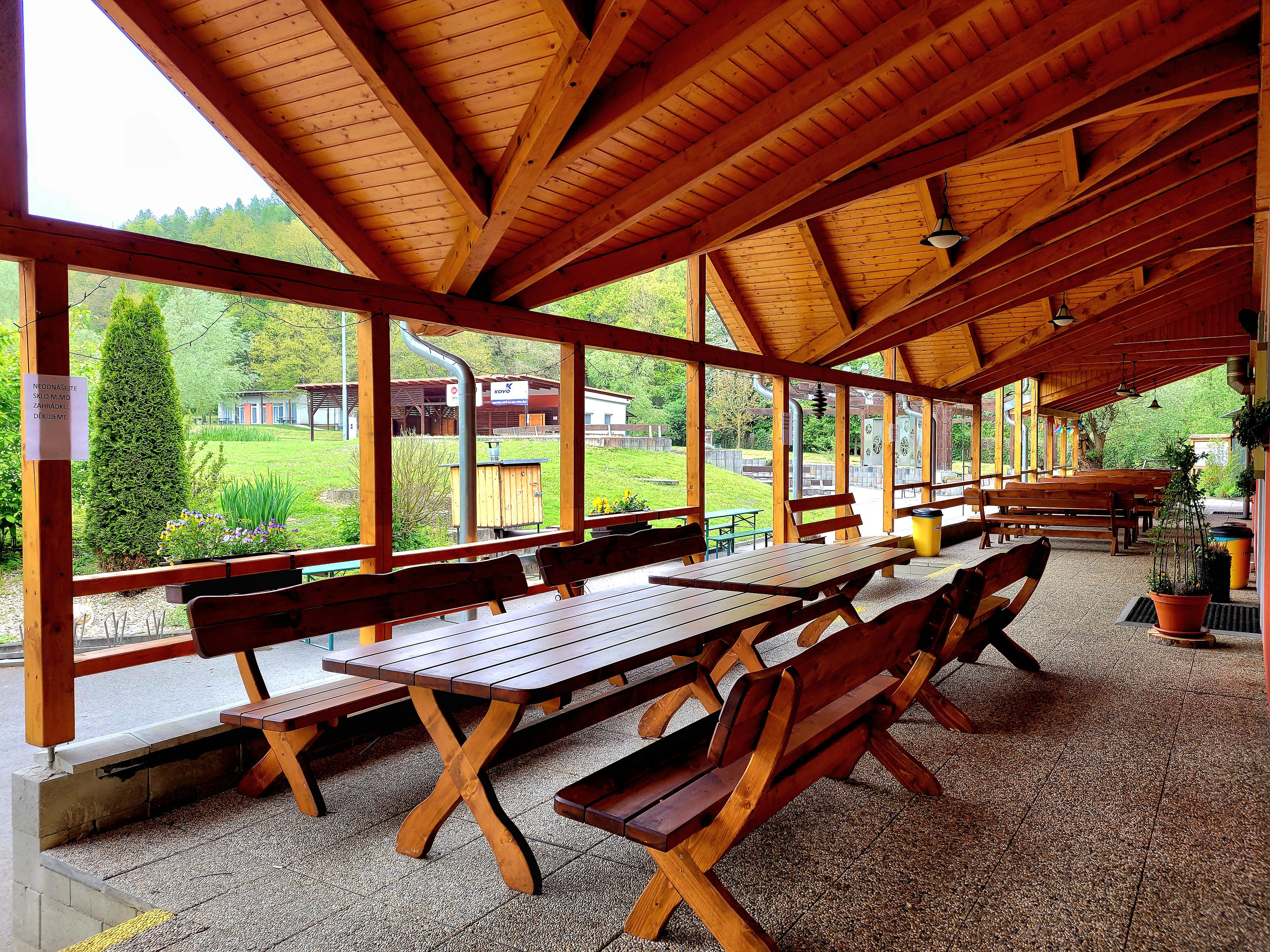 Restaurace Amfík Bukovina Popovice foto 4