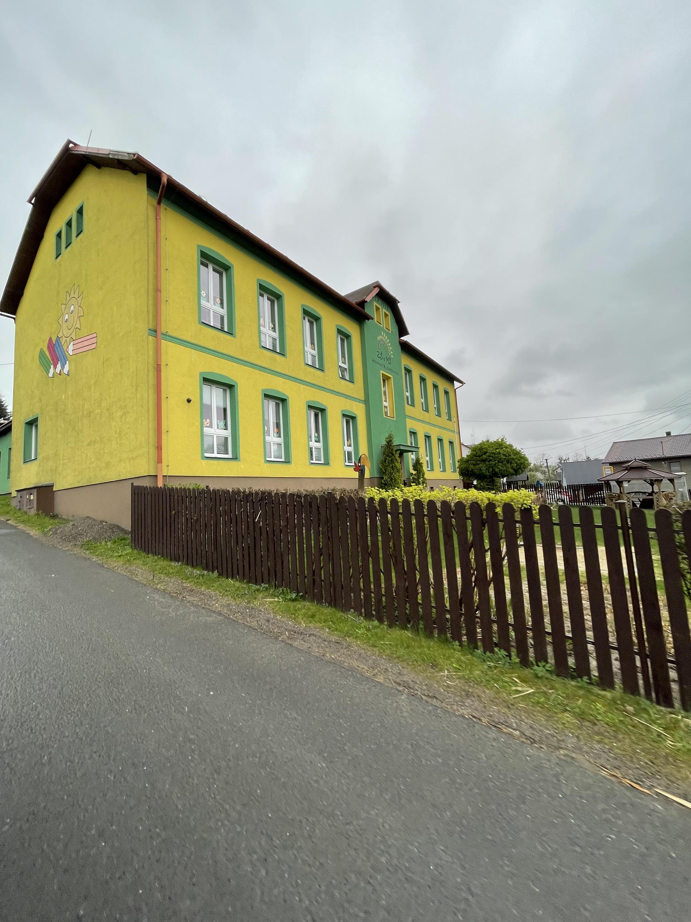 Základní škola a Mateřská škola Horní Bludovice foto 1