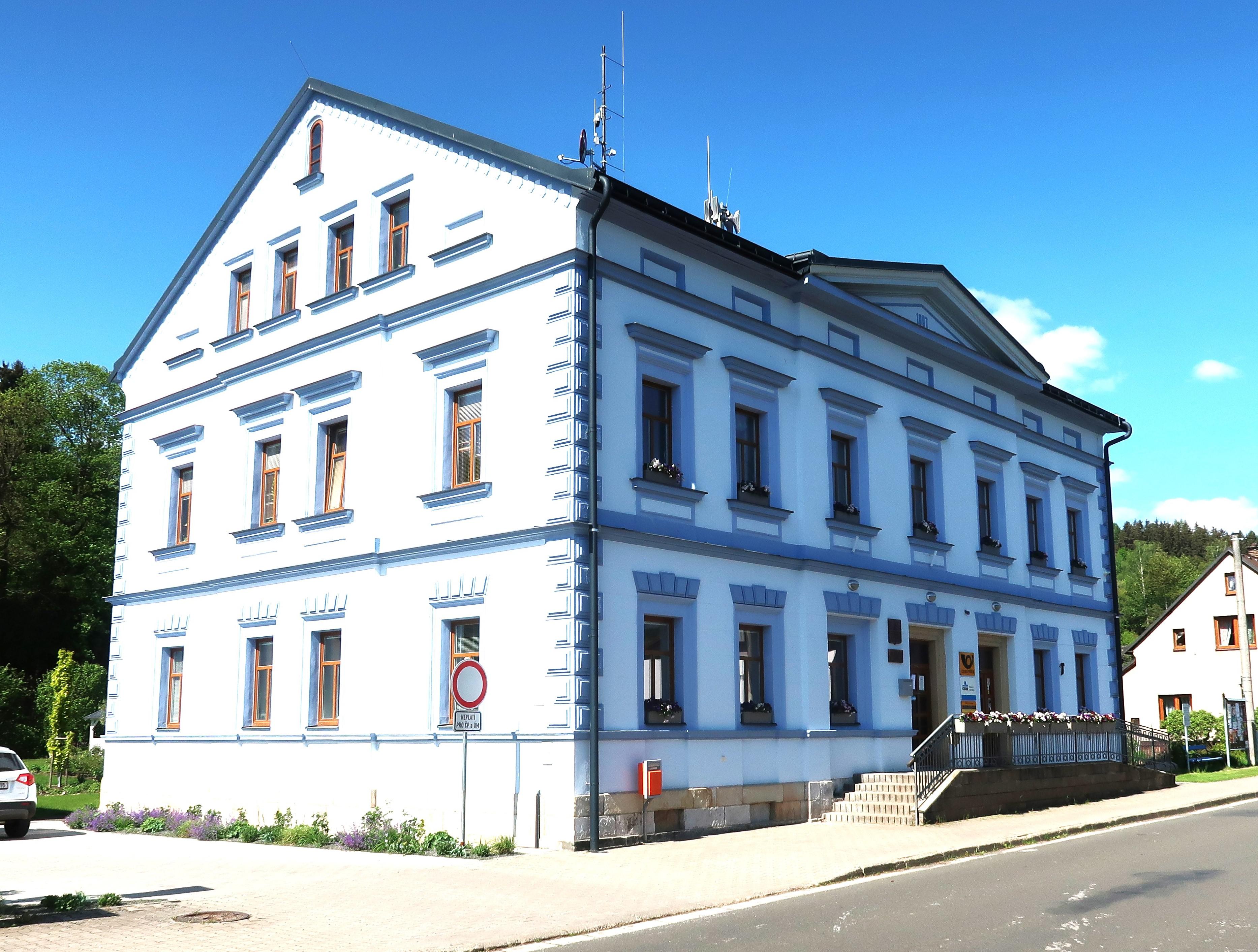 Mladé Buky – úřad městyse foto 2