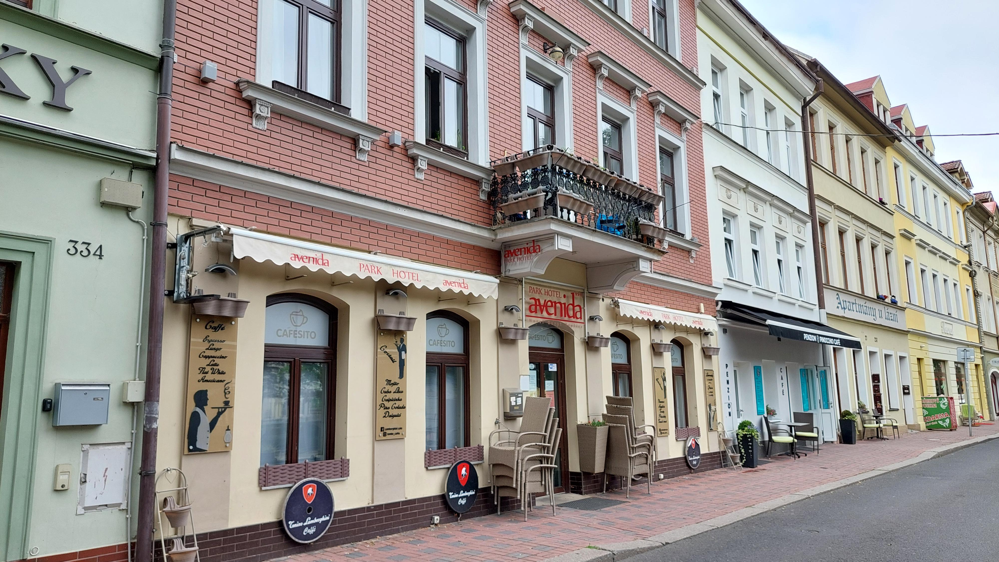 Avenida Park Hotel, s.r.o.