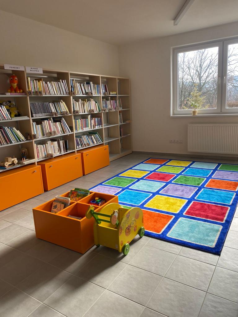 Obecní knihovna Kájov foto 2