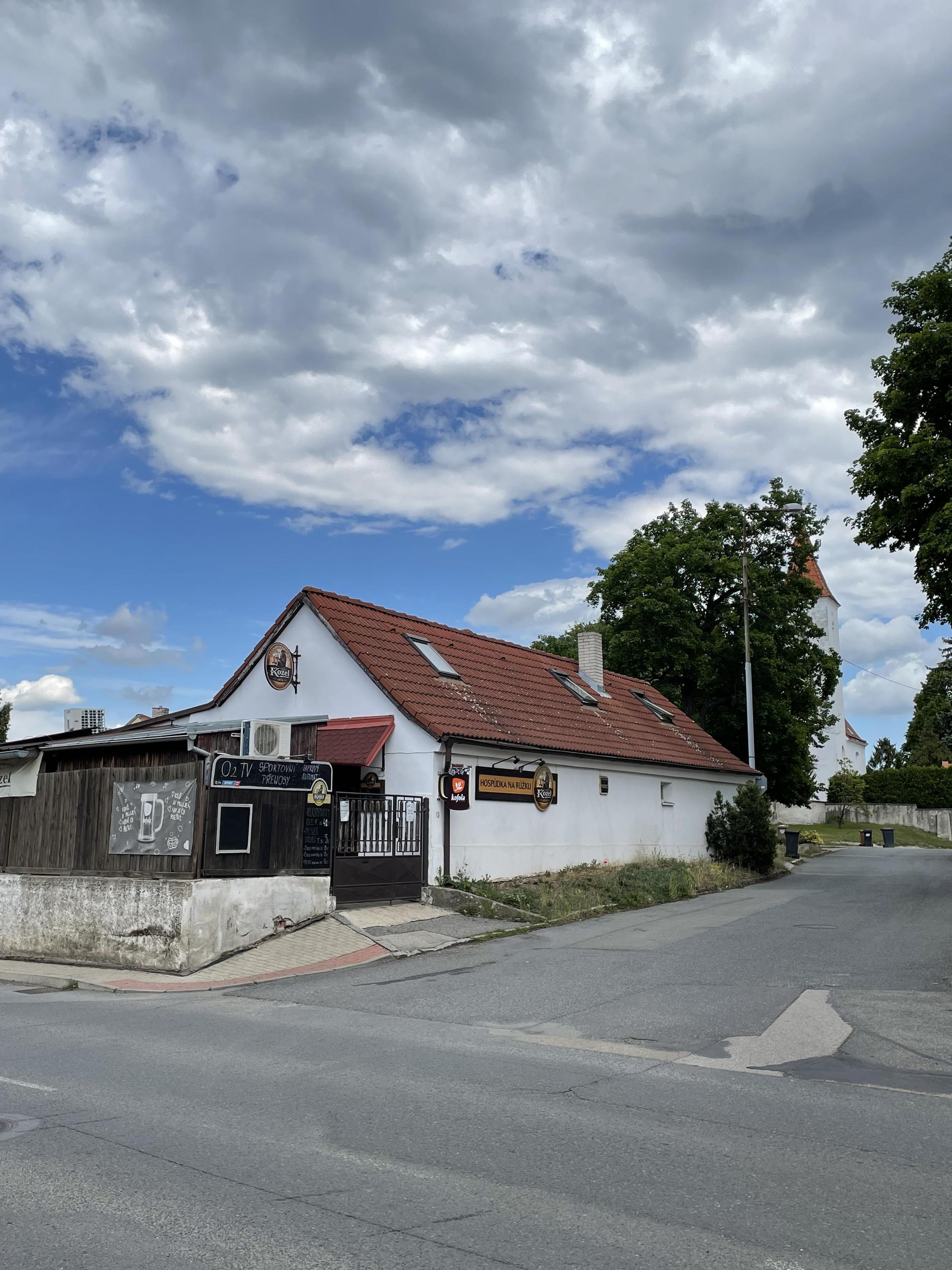 Antikvariát Starší knihy foto 3