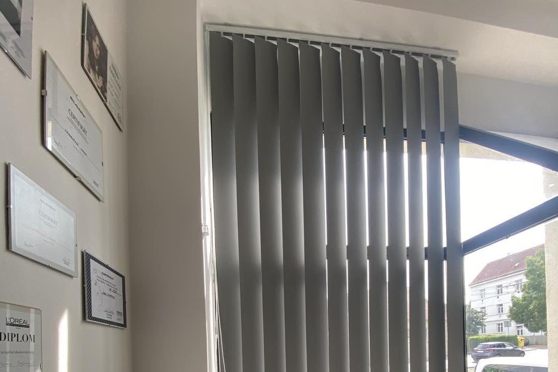 Vertikální žaluzie