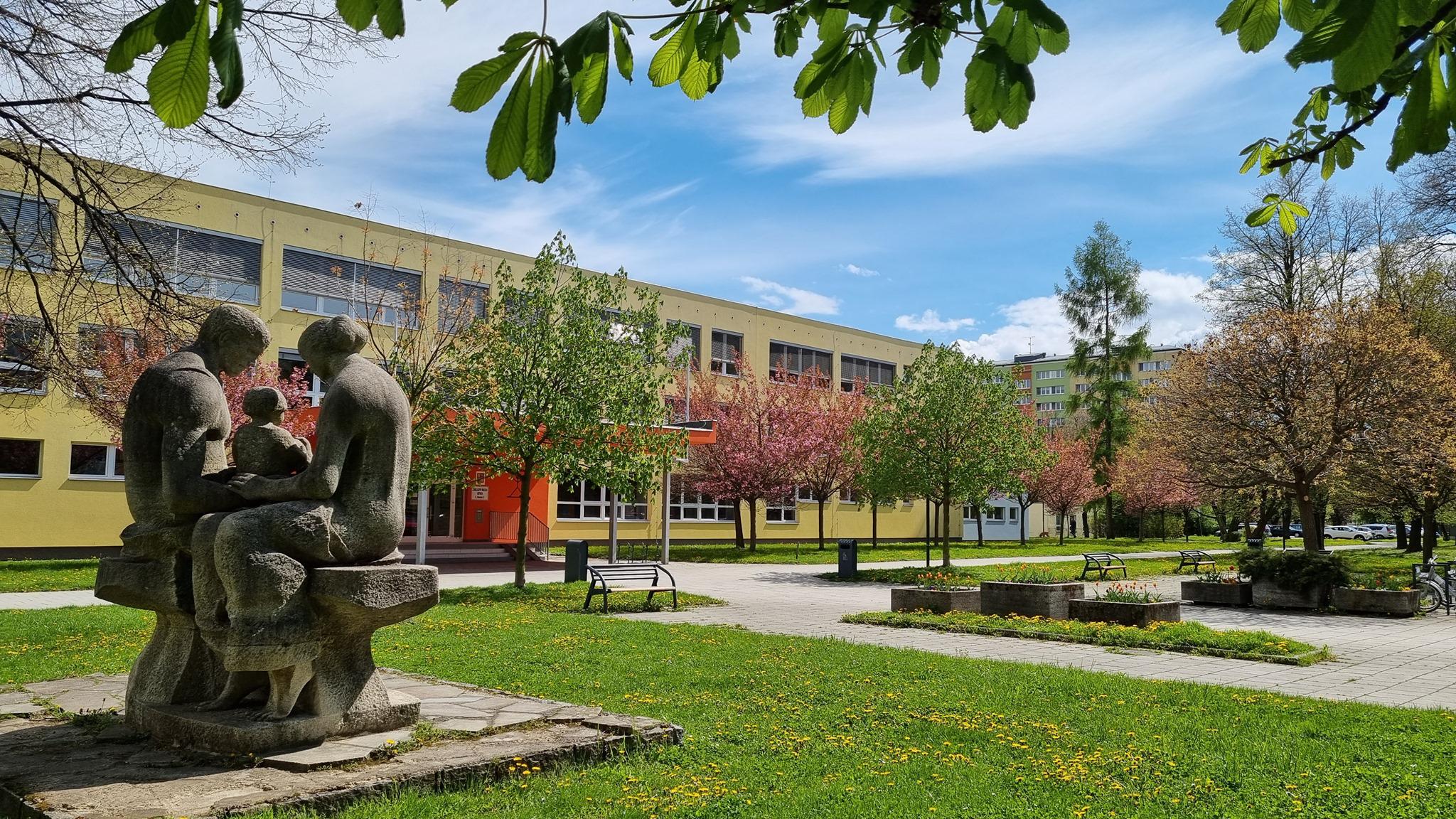 Základní škola Opava, Edvarda Beneše 2 foto 5