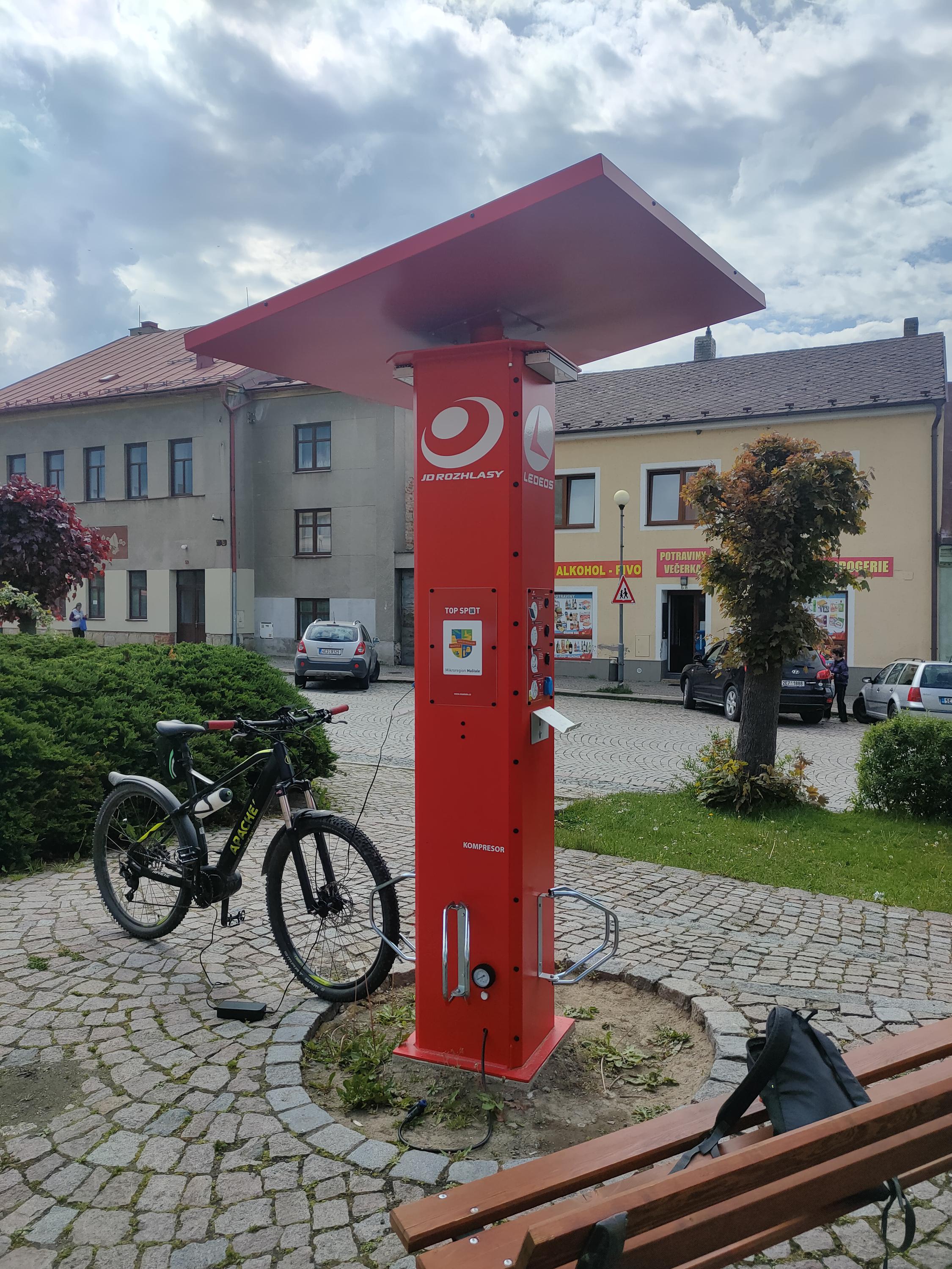 Nabíjecí stanice pro elektrokola Proseč foto 3