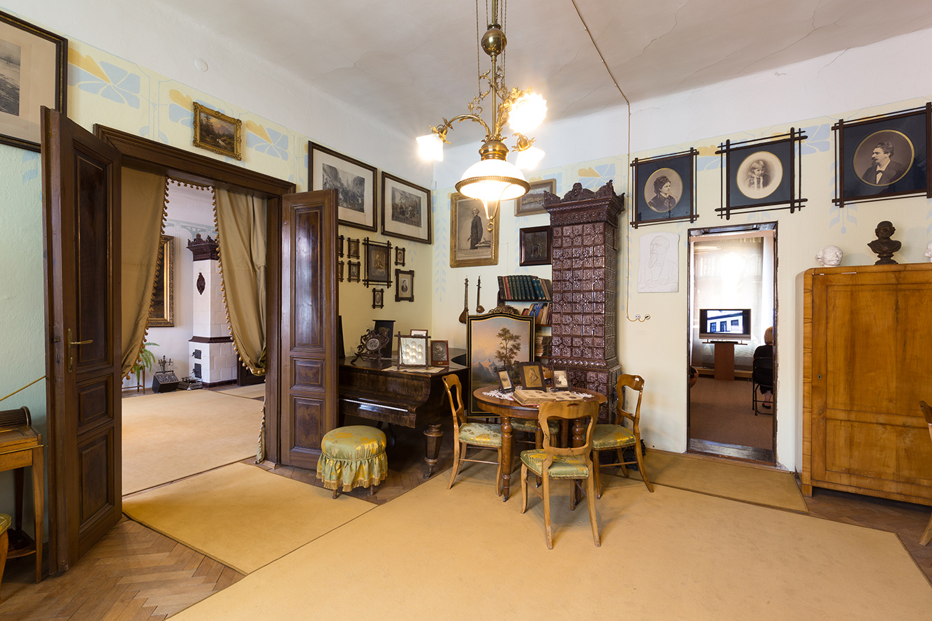 Památník Adolfa Heyduka foto 4