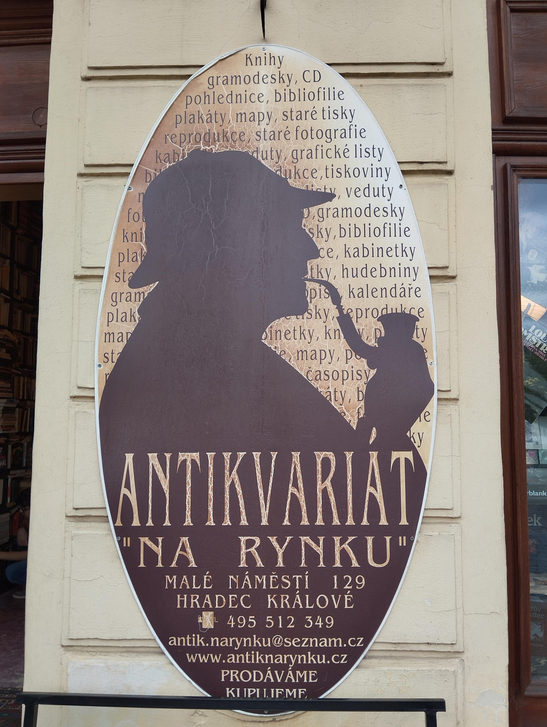 Antikvariát Na Rynku foto 3