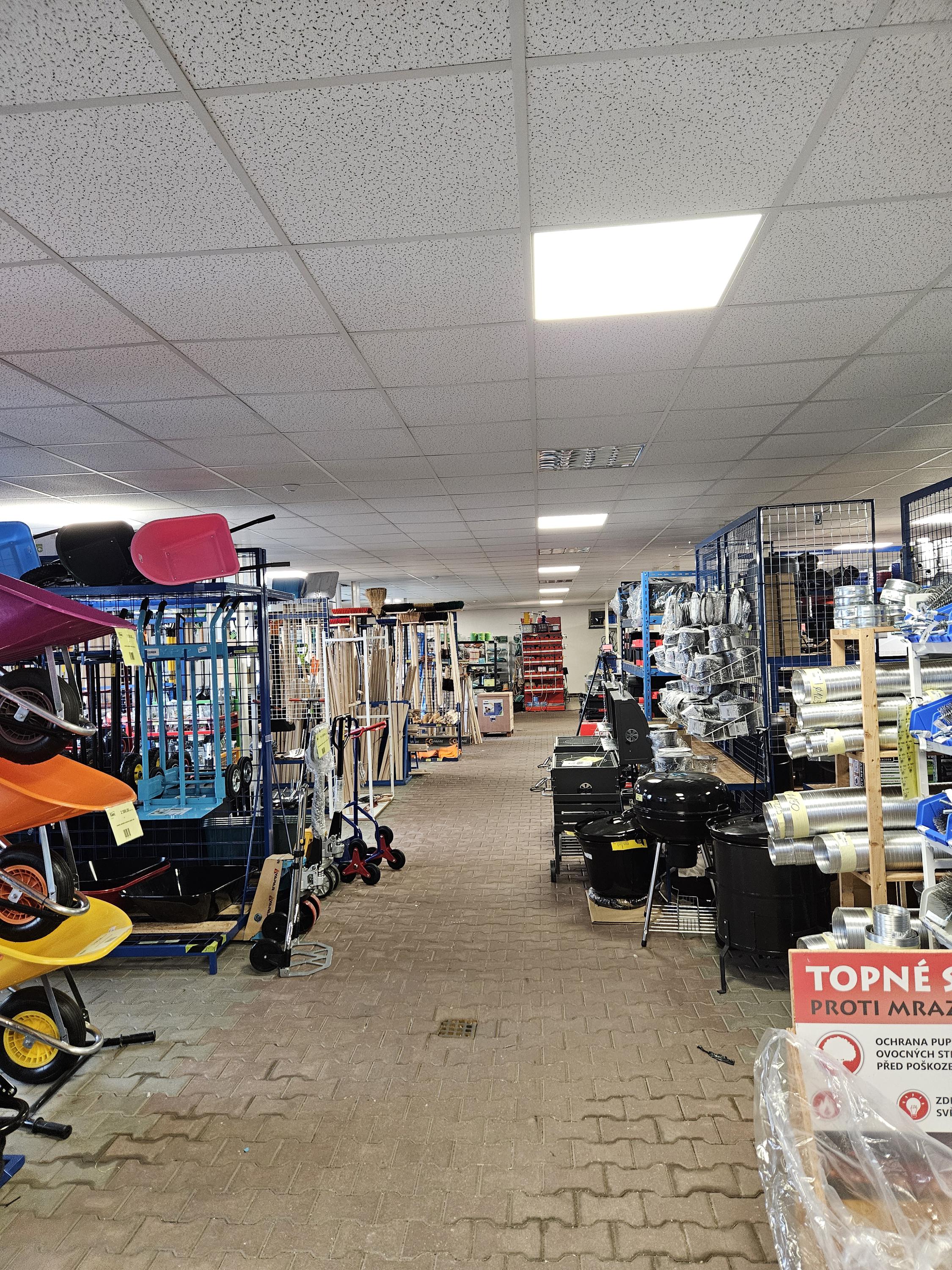 EIKA ZNOJMO, a.s. - hutní prodej, železářství foto 5