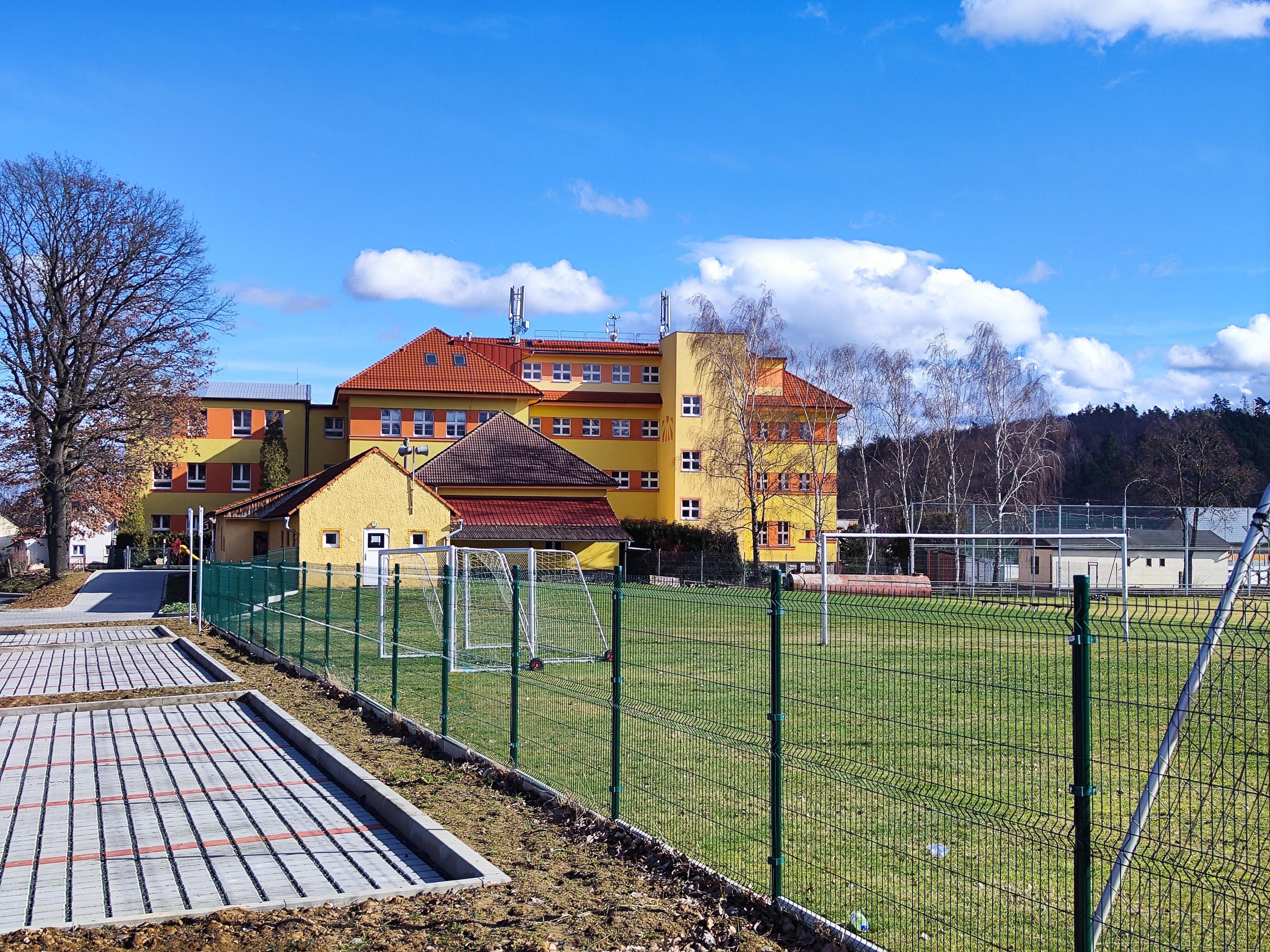 ZŠ a MŠ Blížejov foto 3