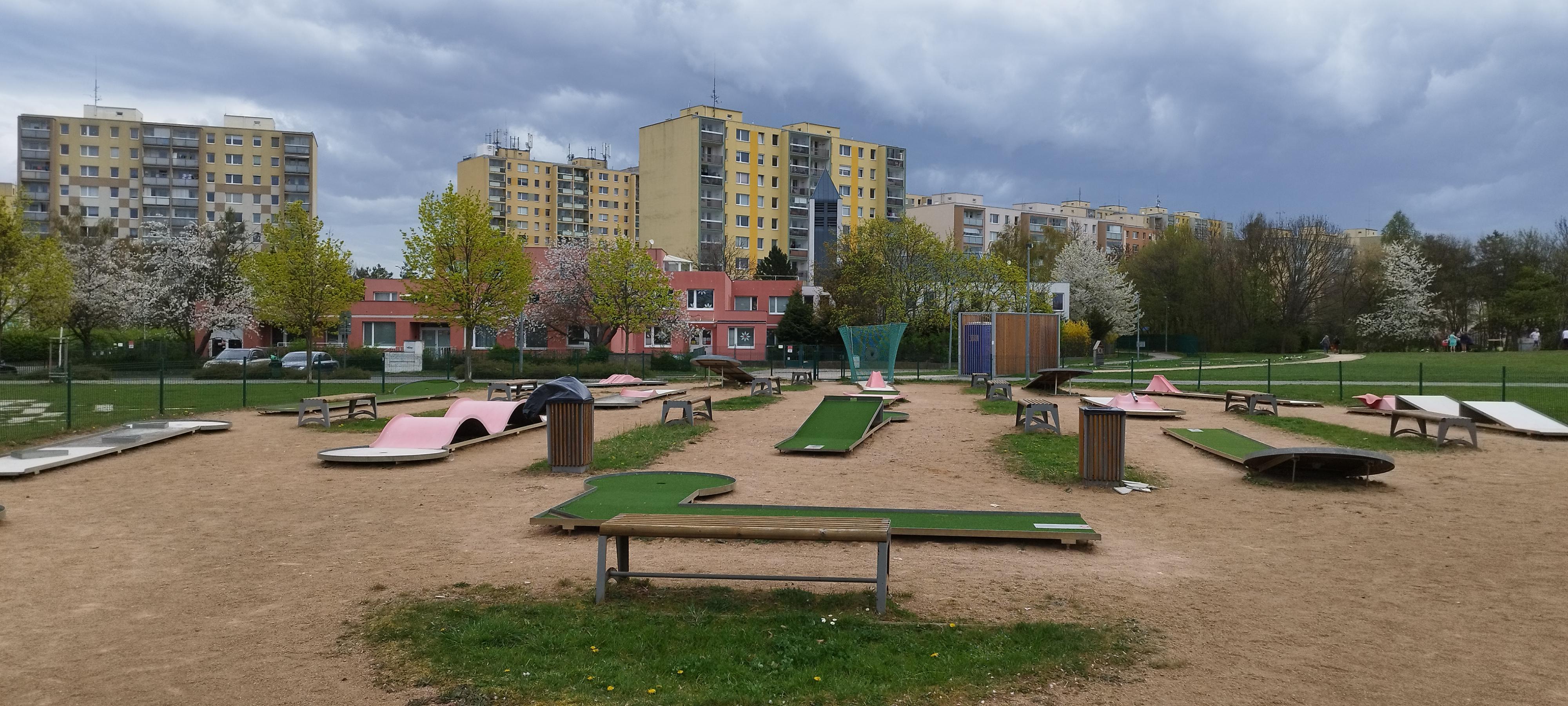 Minigolf Chodovská tvrz foto 3
