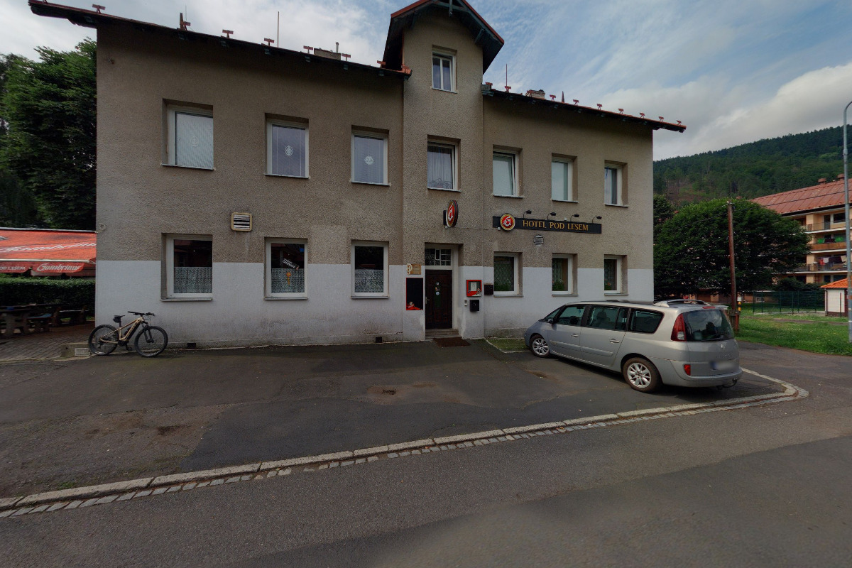 Restaurace Pod Lesem