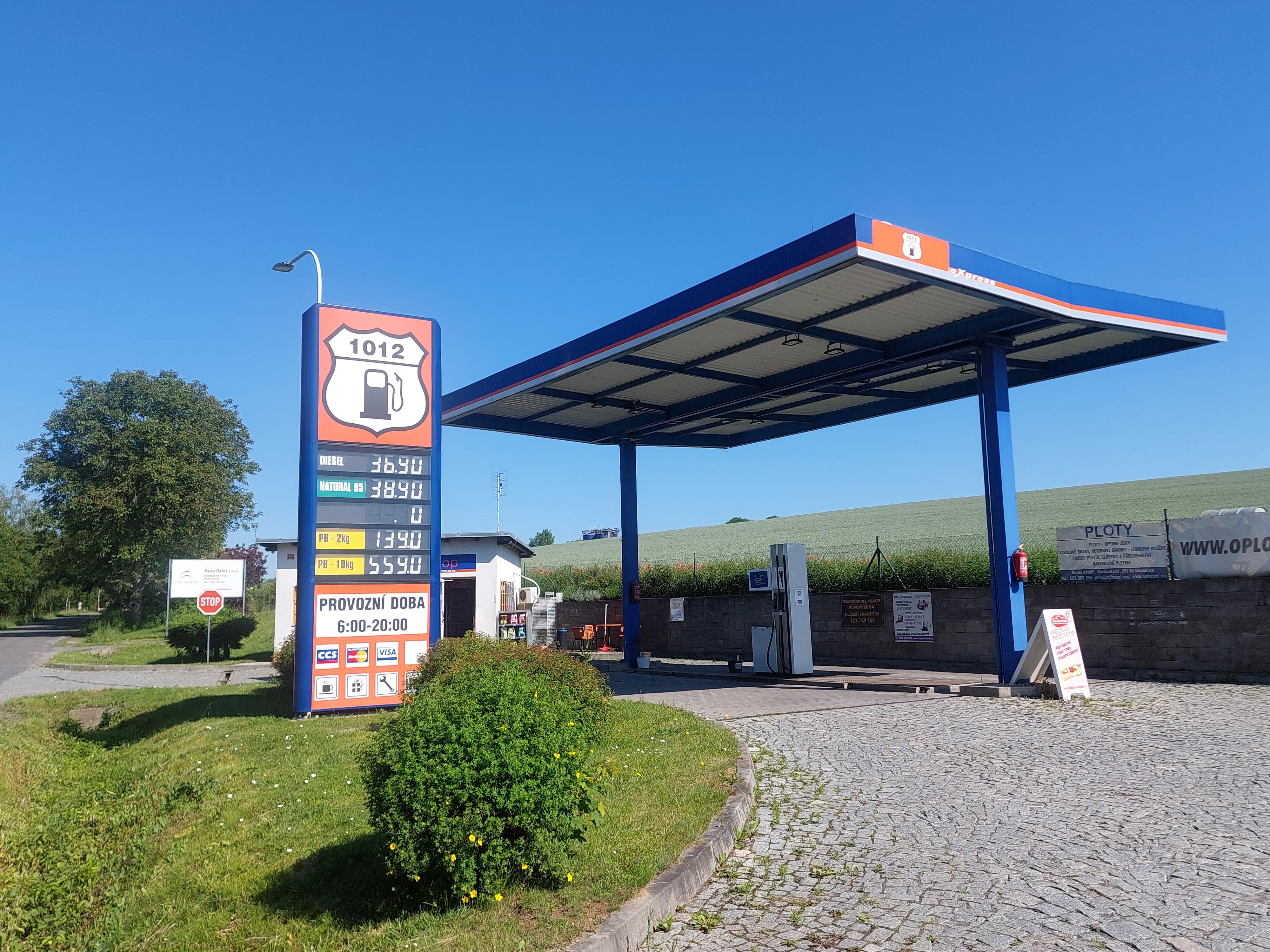Čerpací stanice 1012 foto 2