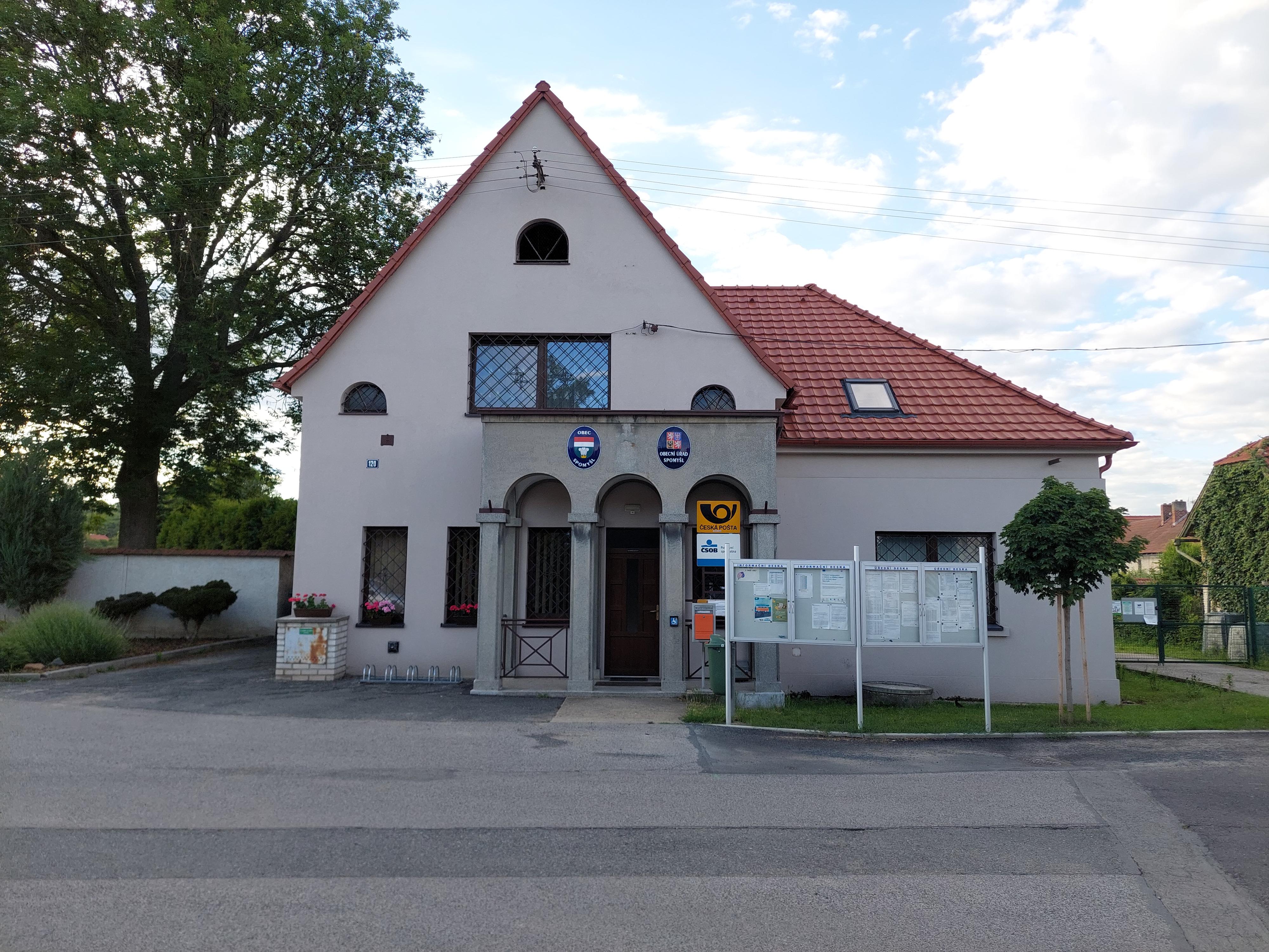 Spomyšl - obecní úřad foto 2