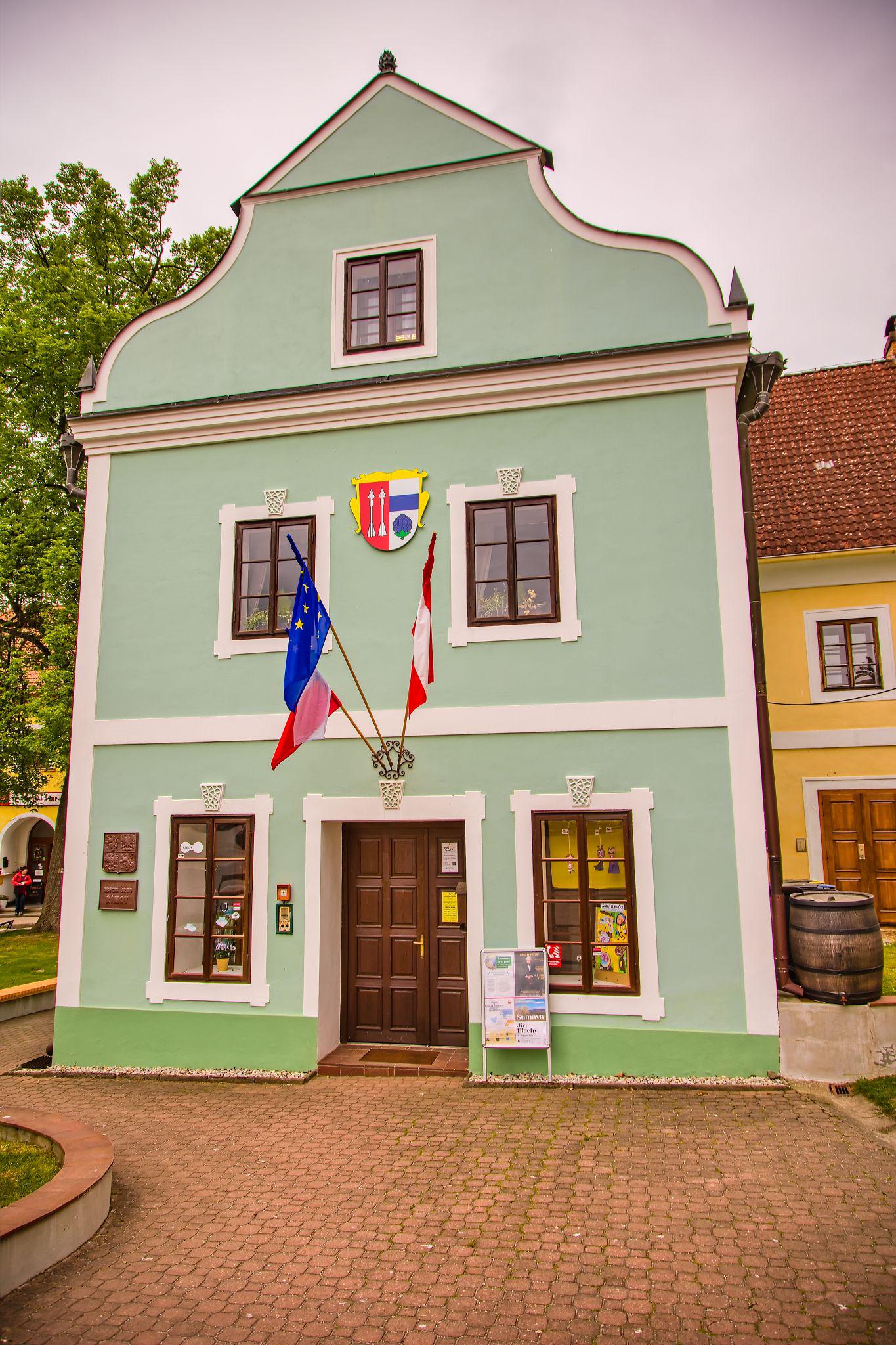 Římov - obecní úřad foto 3