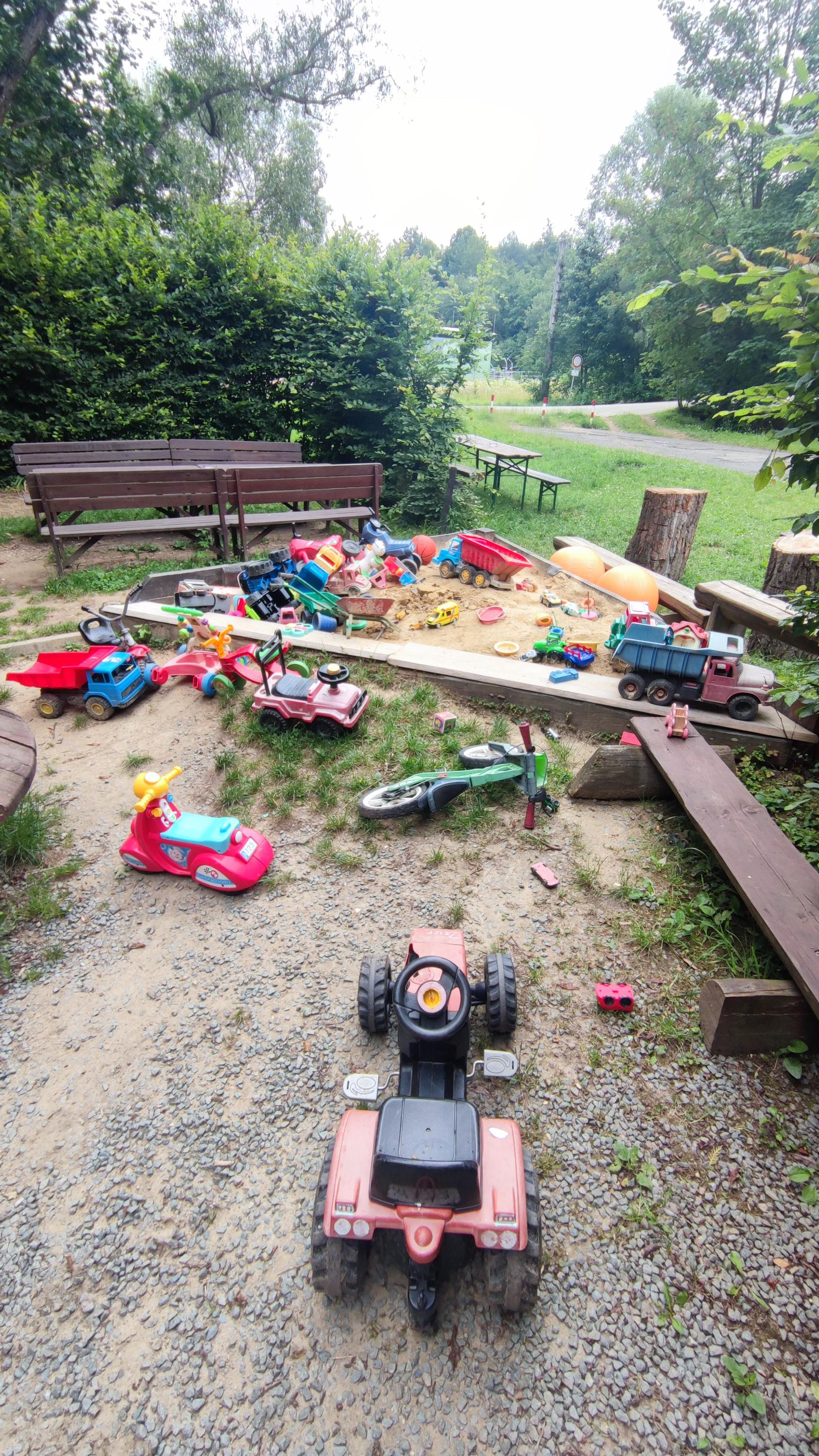 Občerstvení U Vydry pod hrází foto 3