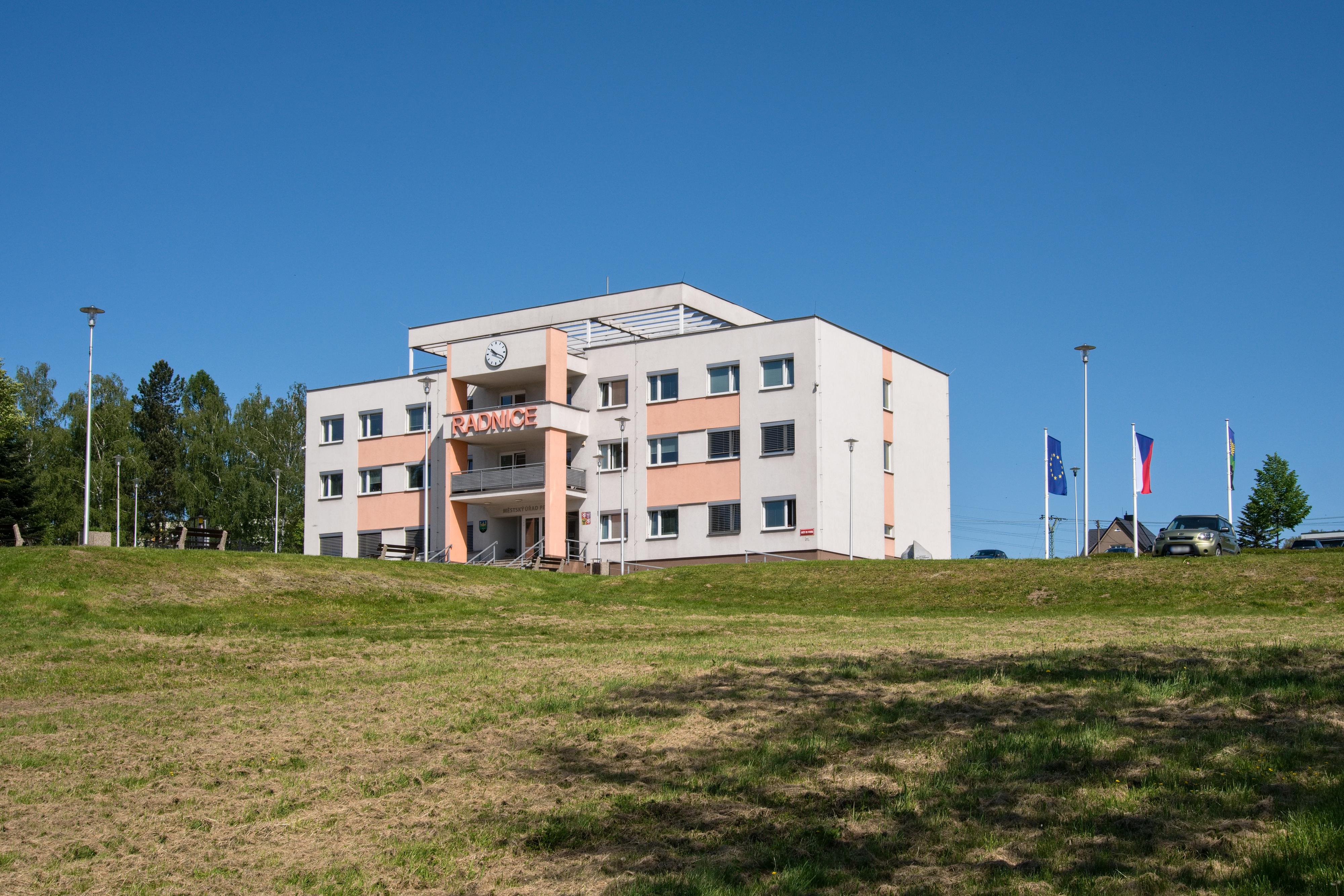 Petřvald - městský úřad foto 3