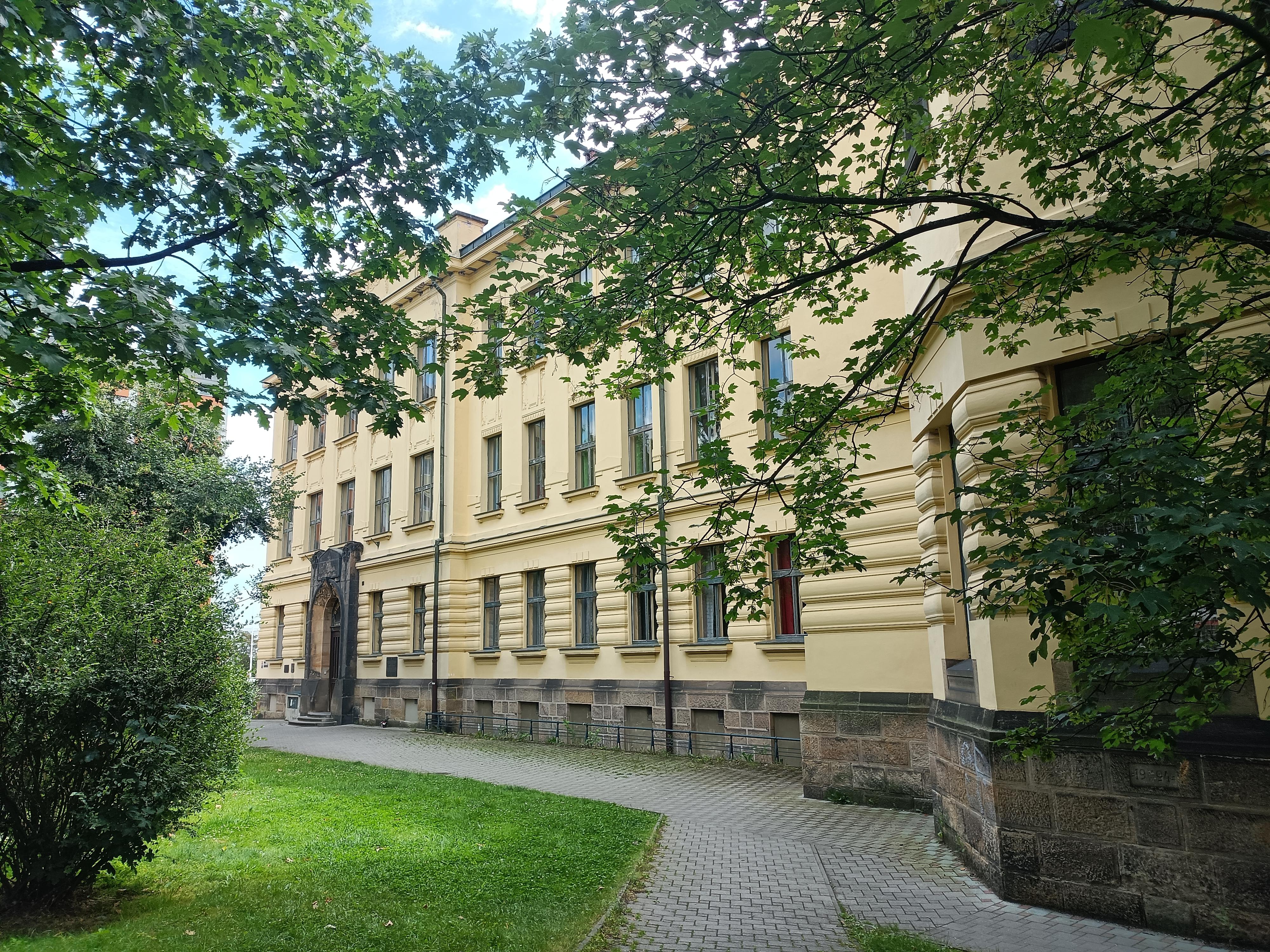Gymnázium Kladno foto 6