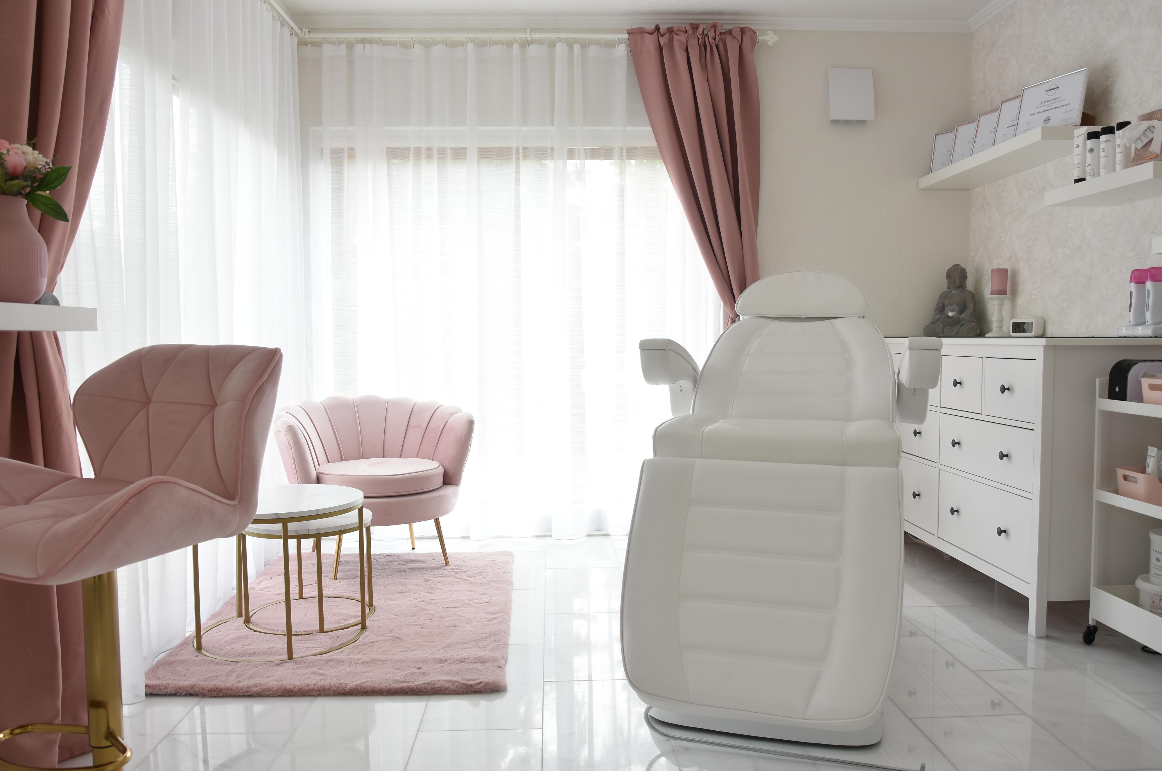 Bára Krabsová - kosmetický salon Praha 13