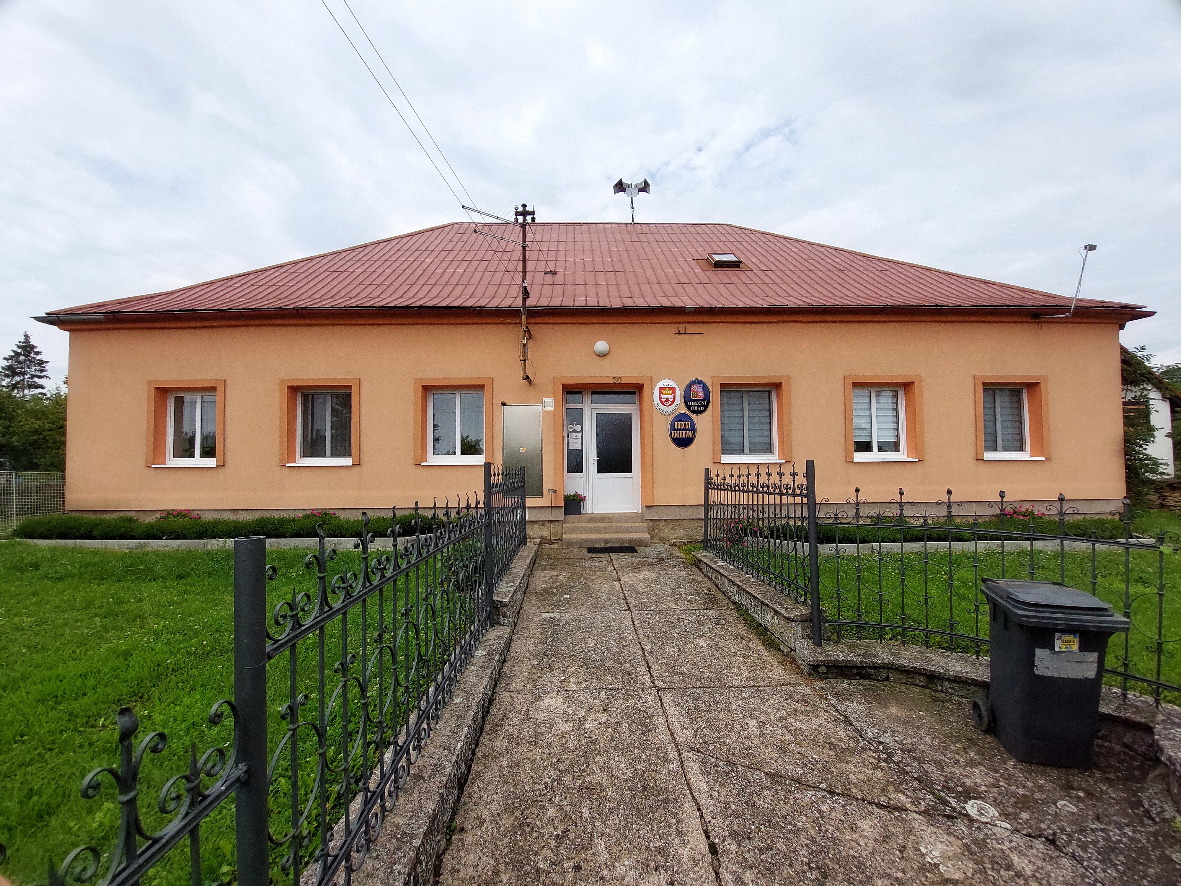 Králova Lhota - obecní úřad