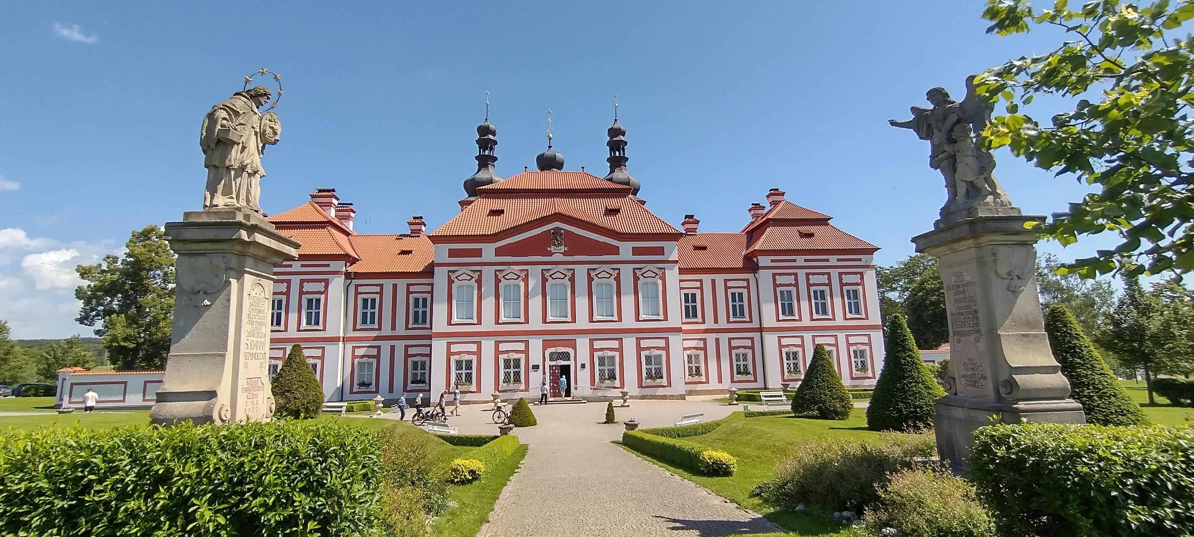 Knihovna Muzea a galerie severního Plzeňska foto 6