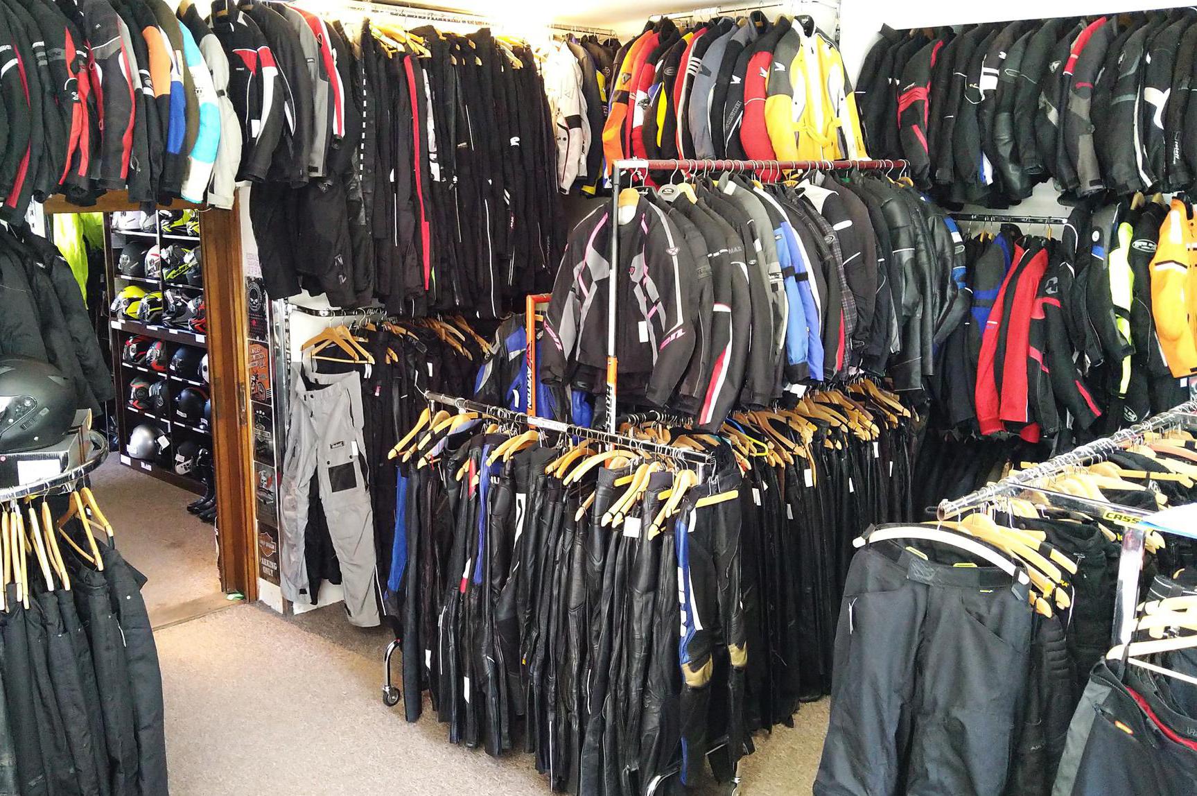 Moto-obleceni Lukáš Novotný