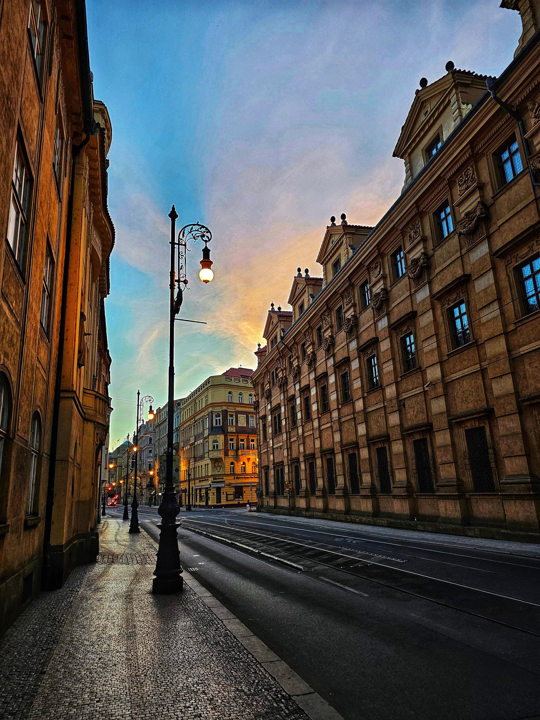 Salvátorská farní knihovna foto 2
