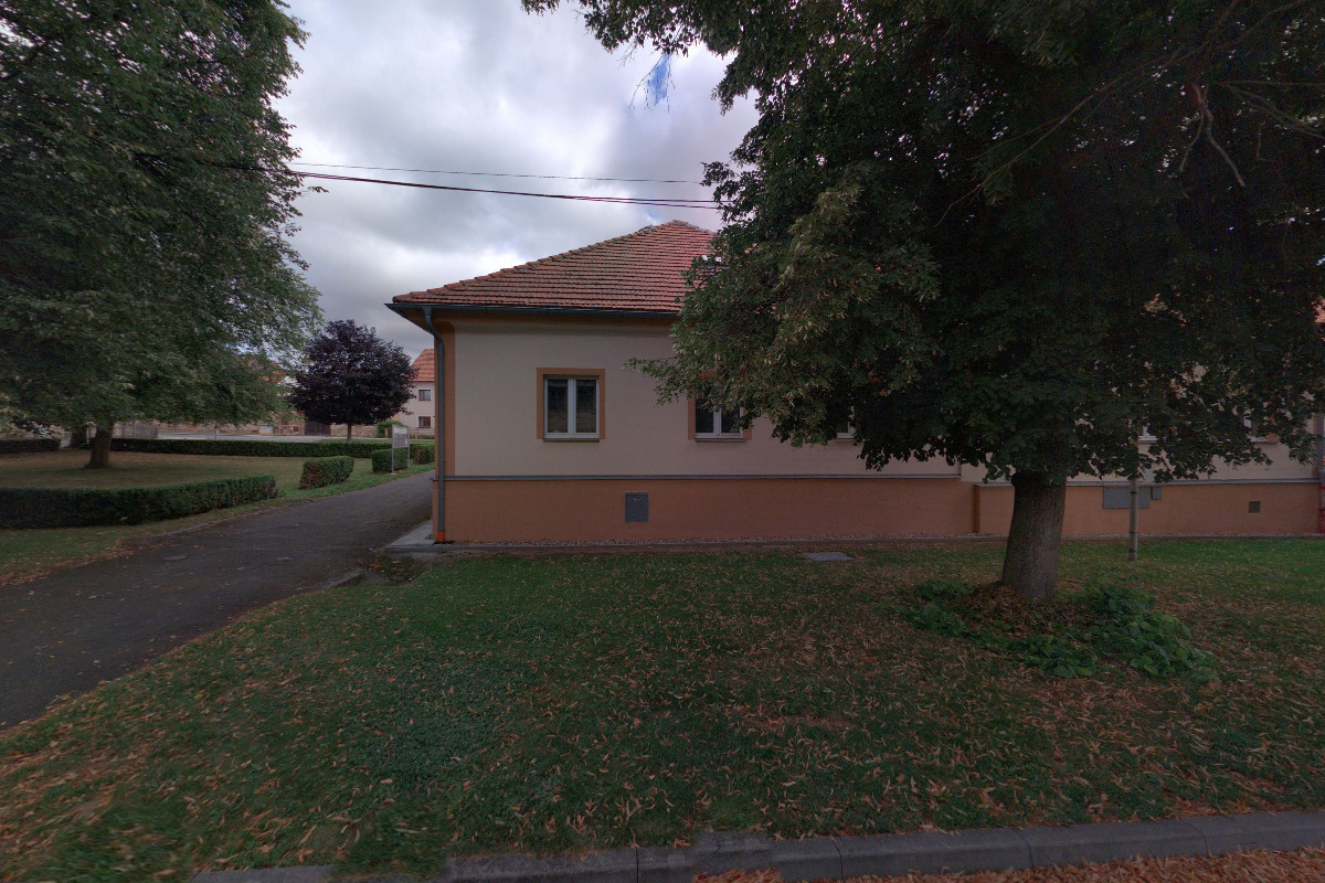 Hředle - obecní úřad foto 3