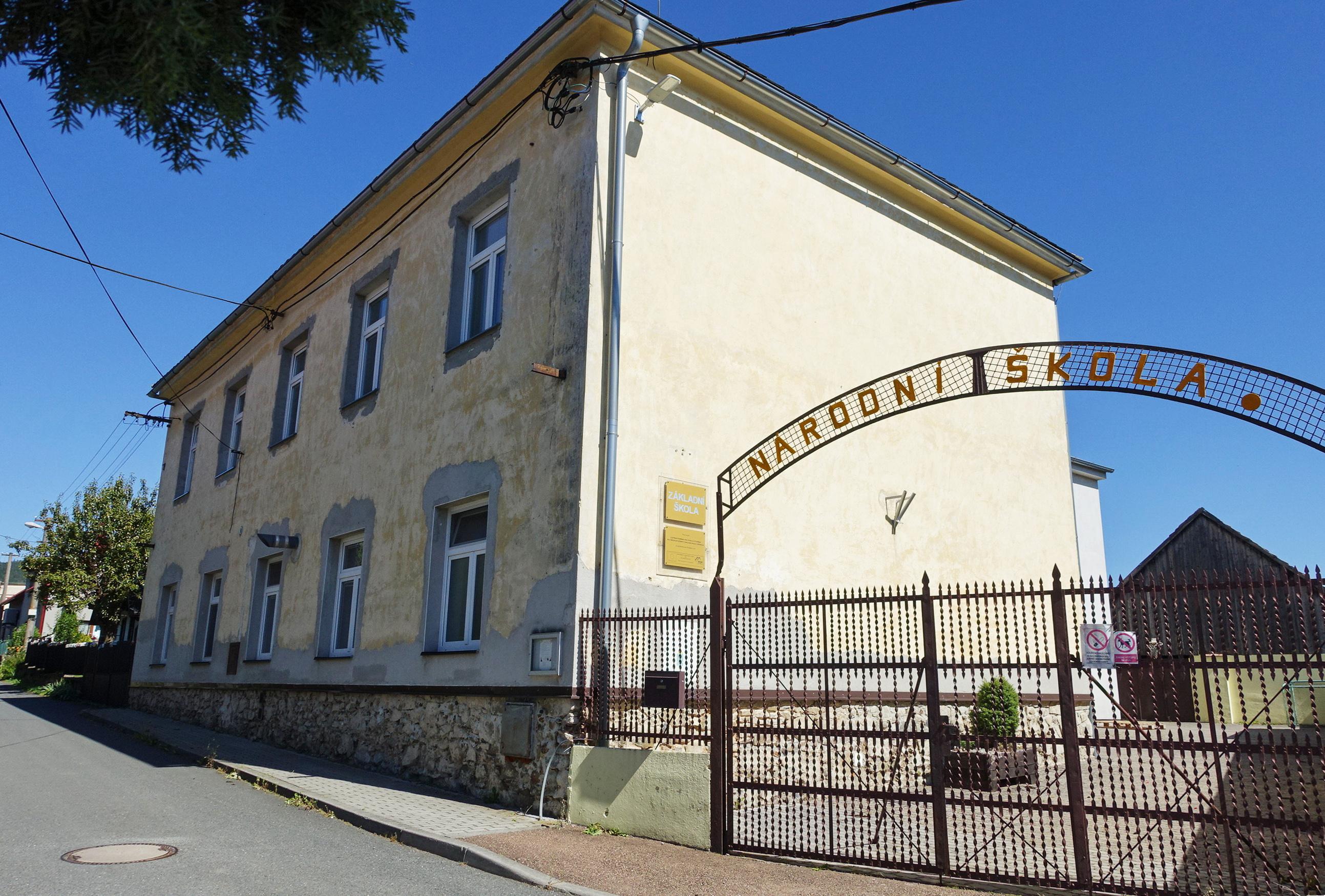 Základní škola a Mateřská škola Běšiny