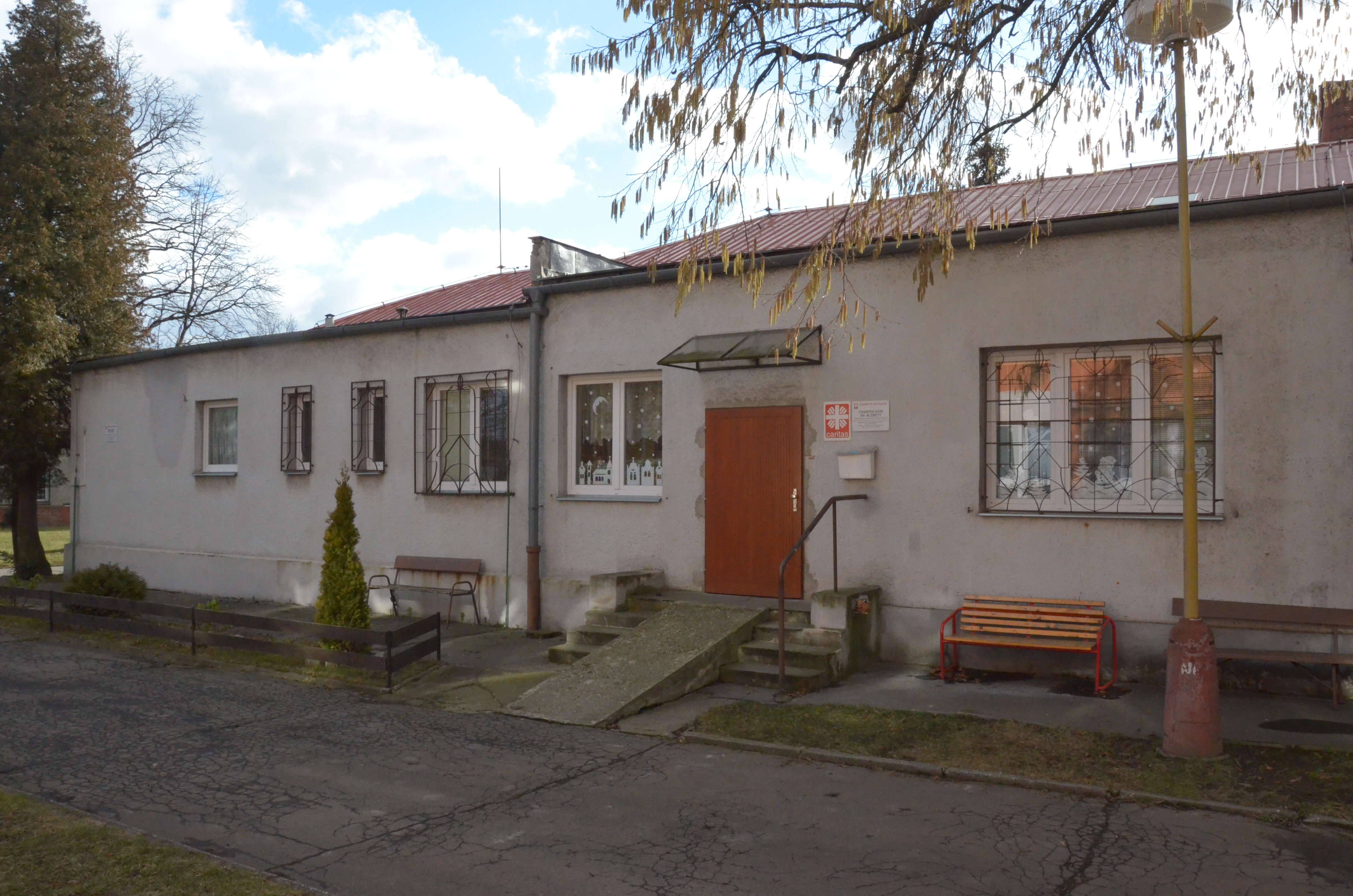 Charita Ostrava - Charitní dům sv. Alžběty - zařízení pro přechodný pobyt seniorů foto 2