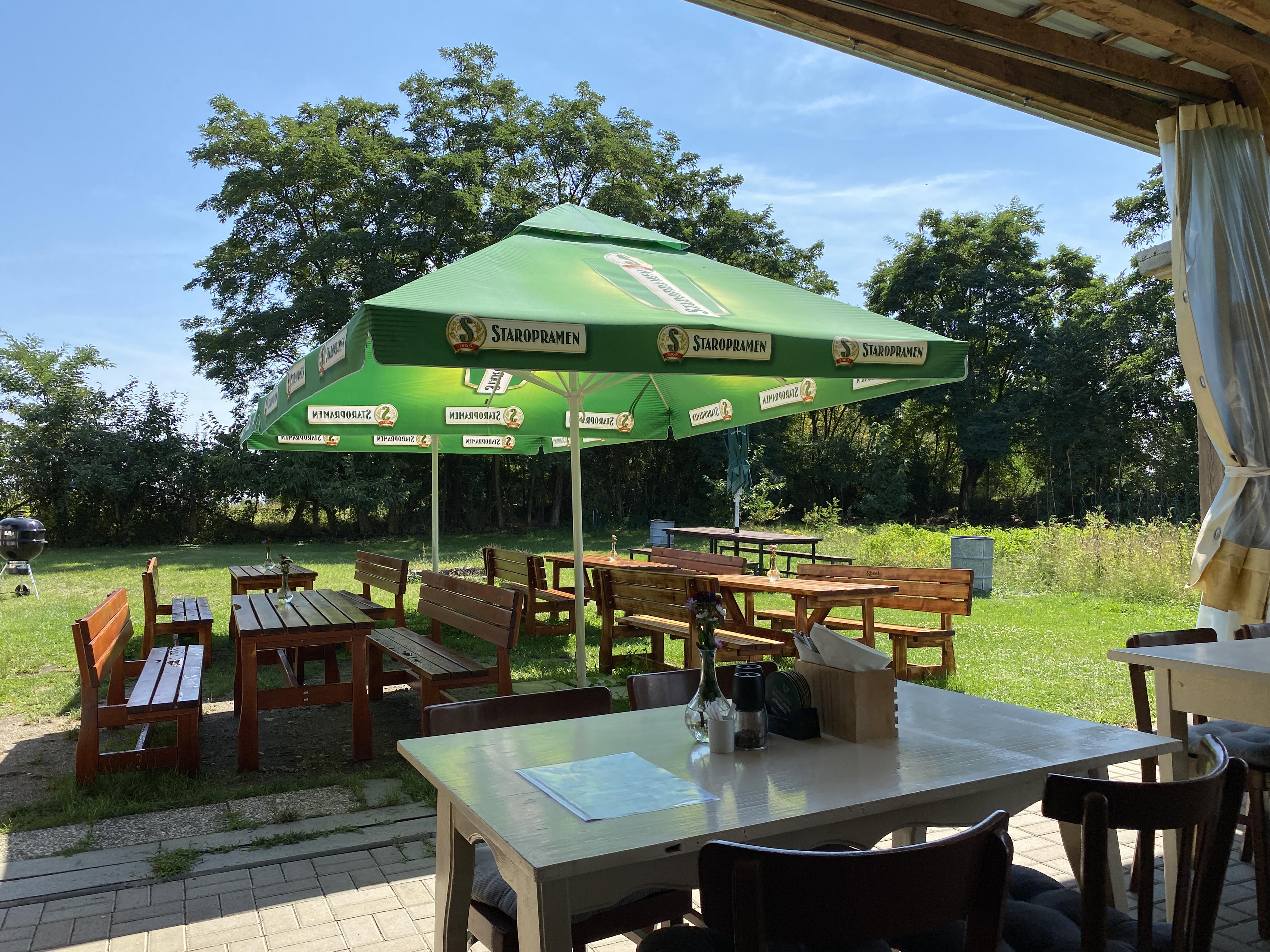 Hamráček - Restaurace v zahradě foto 5