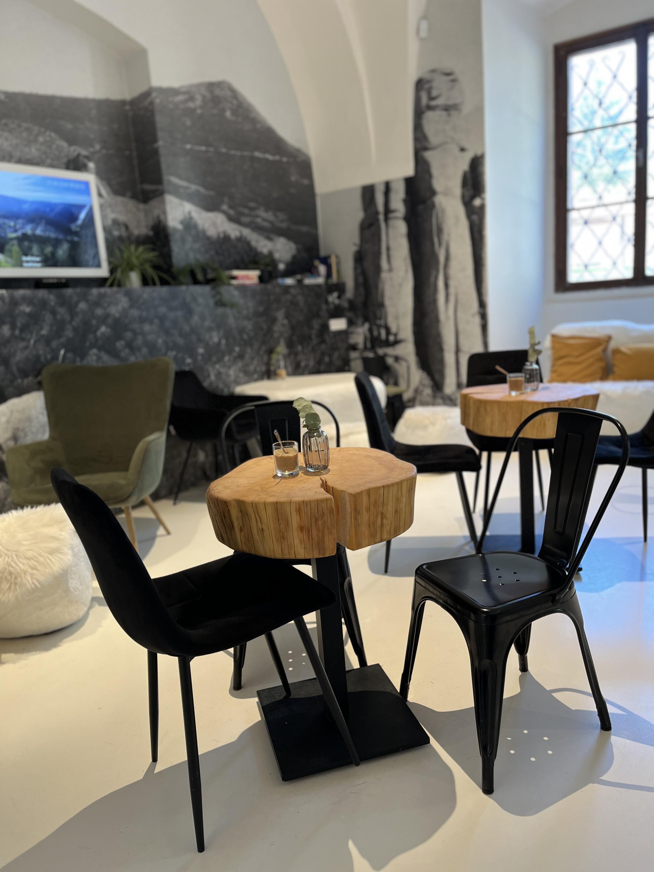 Café Black and Wine foto 3